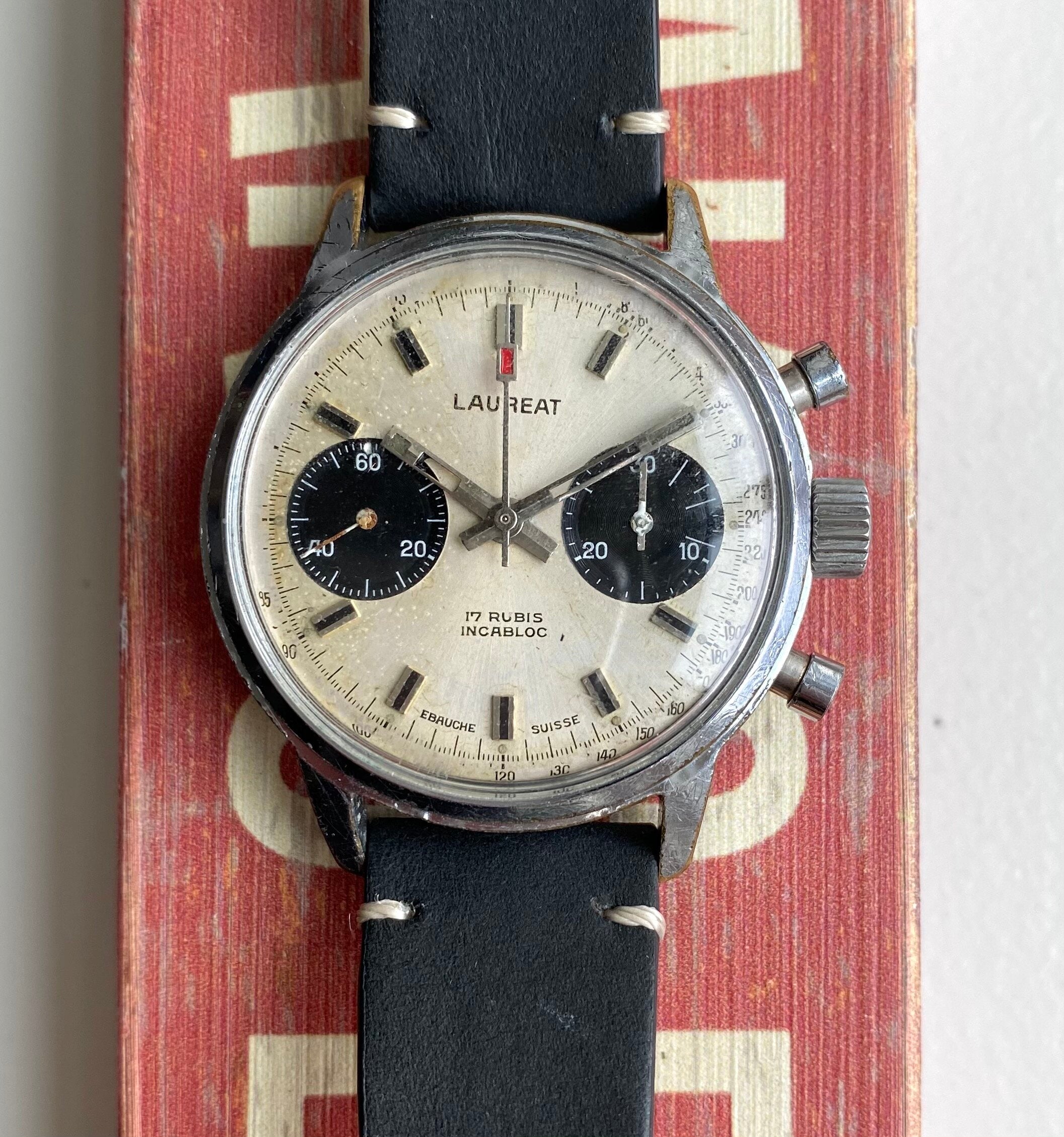 Laureat Chronograph — Panda Dial