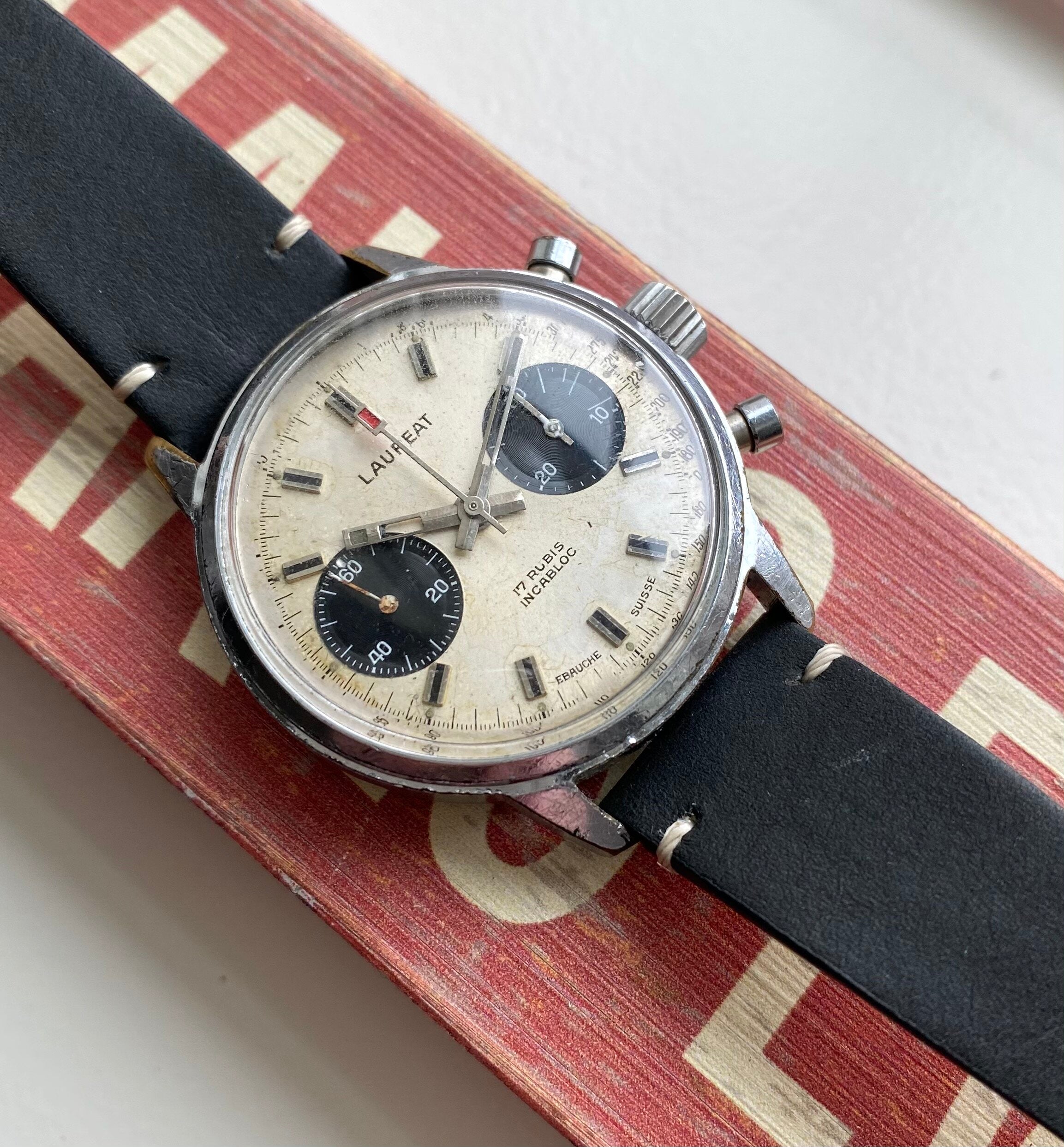 Laureat Chronograph — Panda Dial