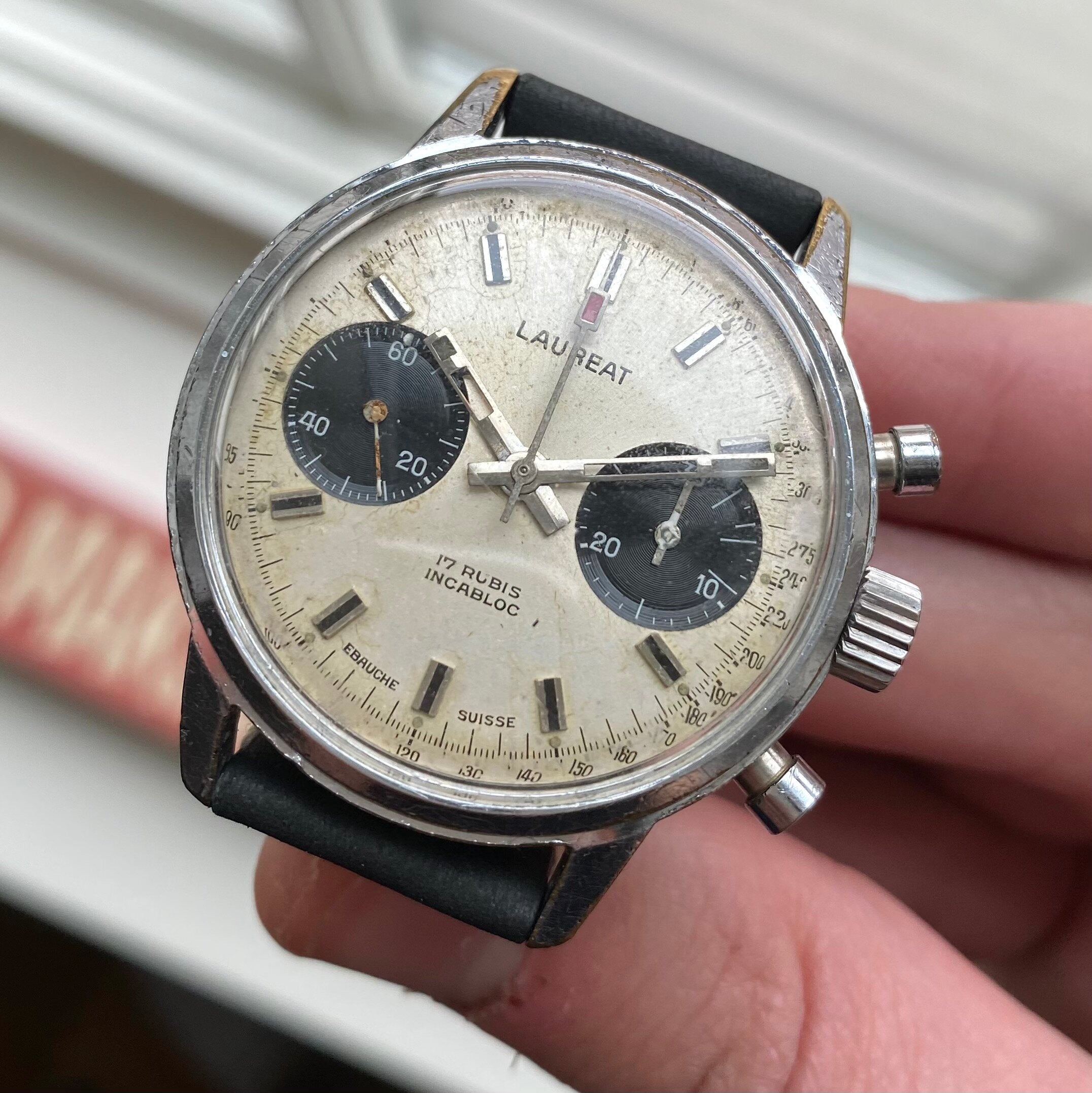 Laureat Chronograph — Panda Dial