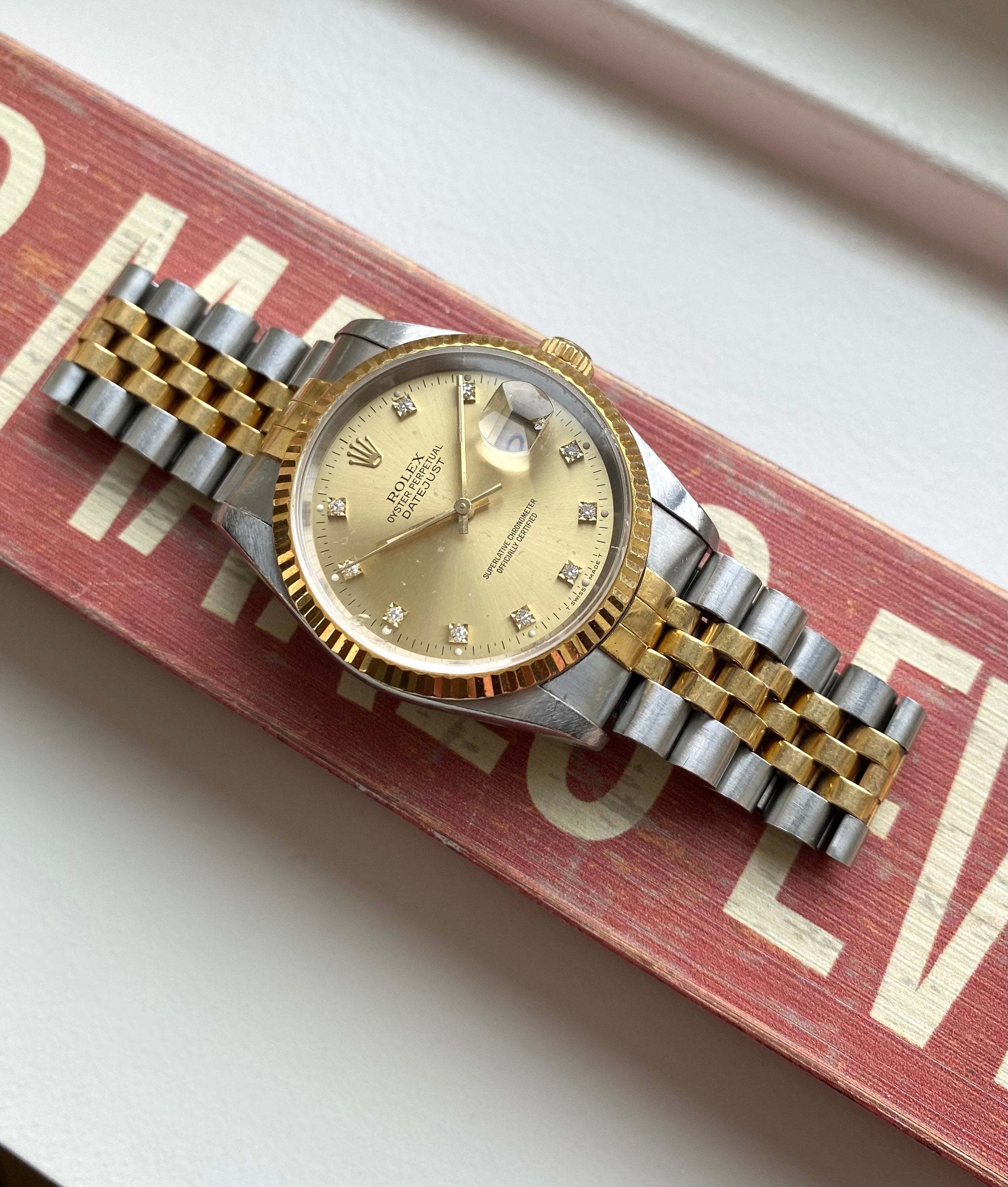 Rolex Datejust ref. 16233G — Diamond Dial