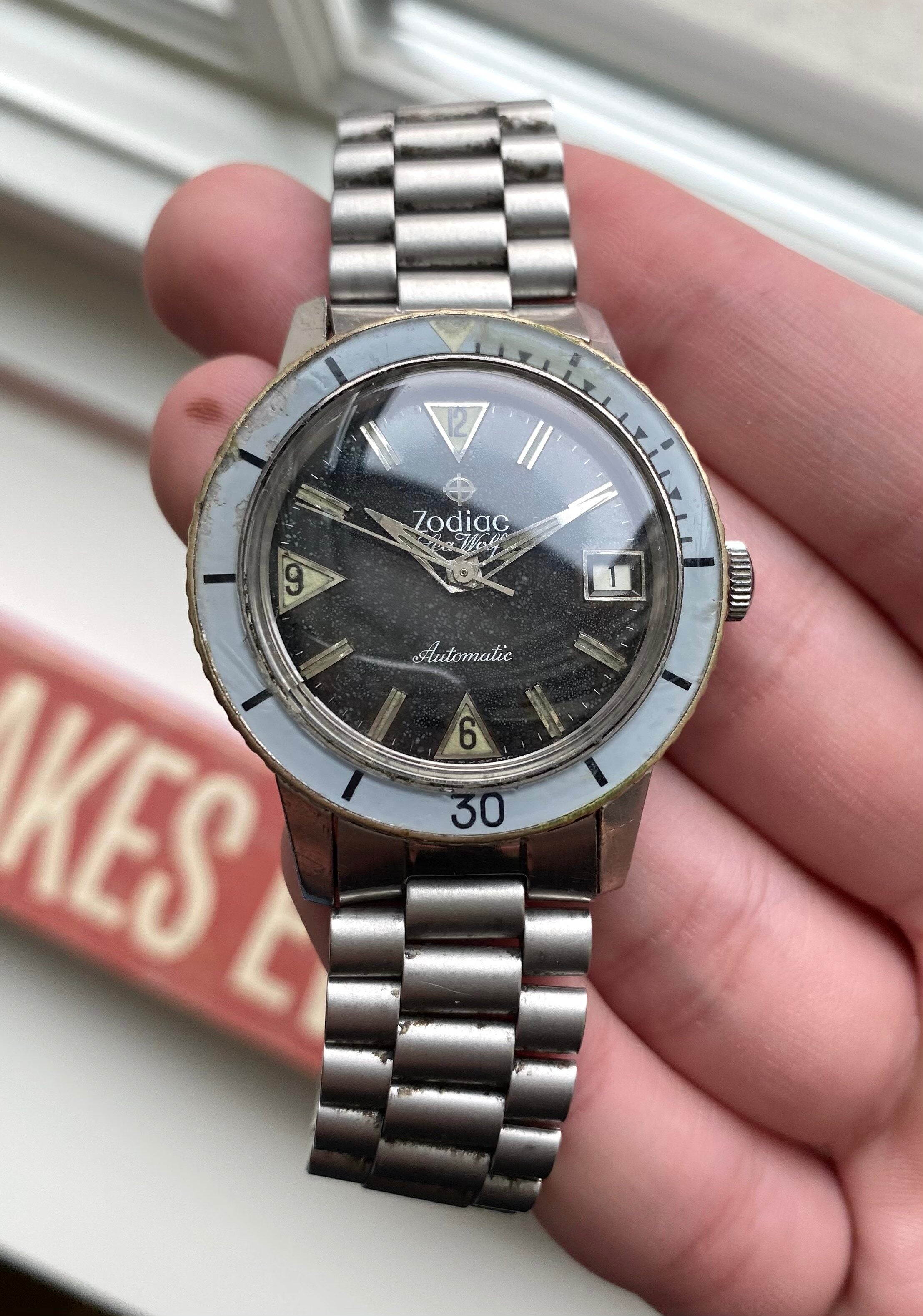 Zodiac Sea Wolf — Bakelite Bezel