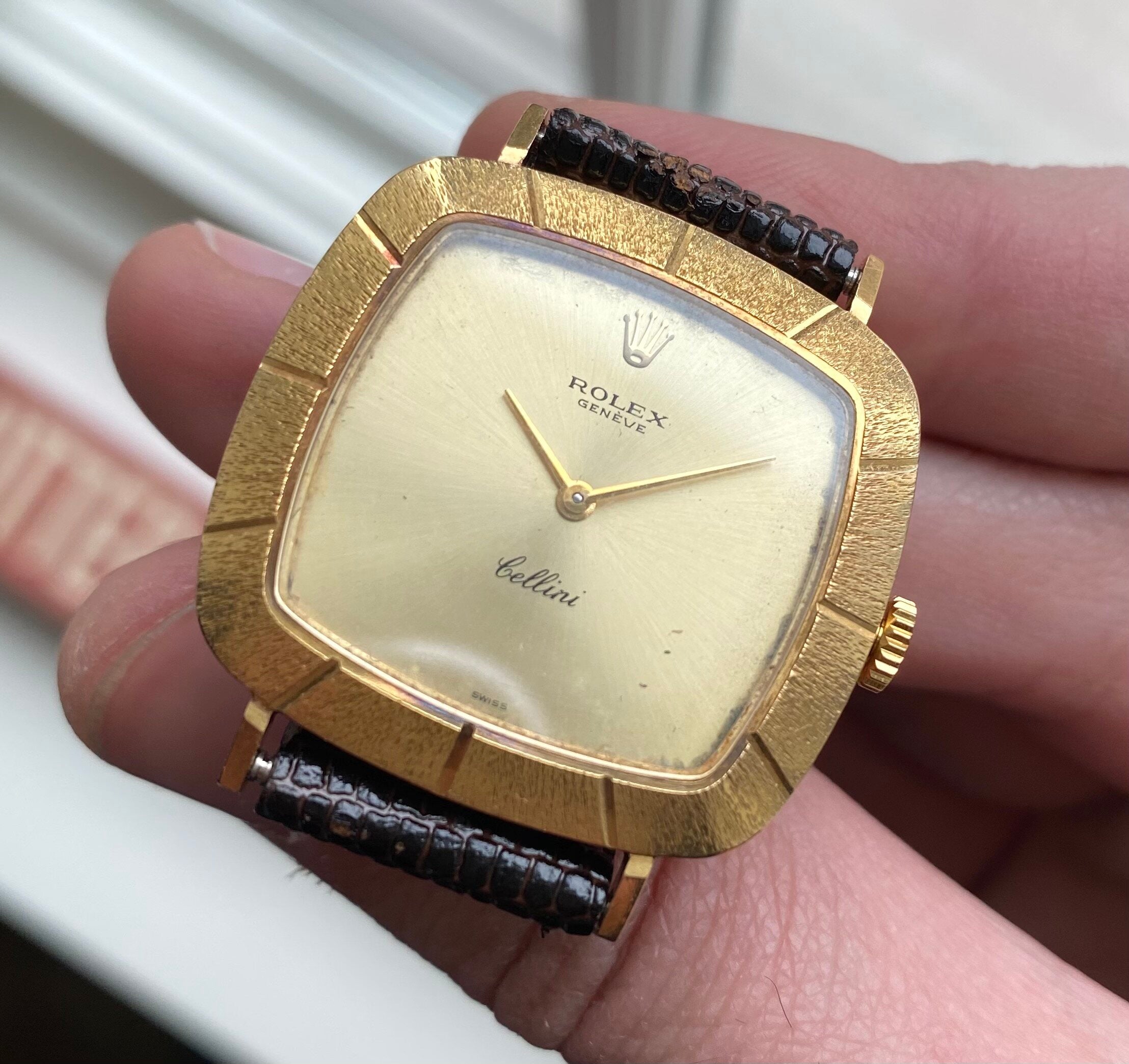 Rolex Cellini — 18k Yellow Gold