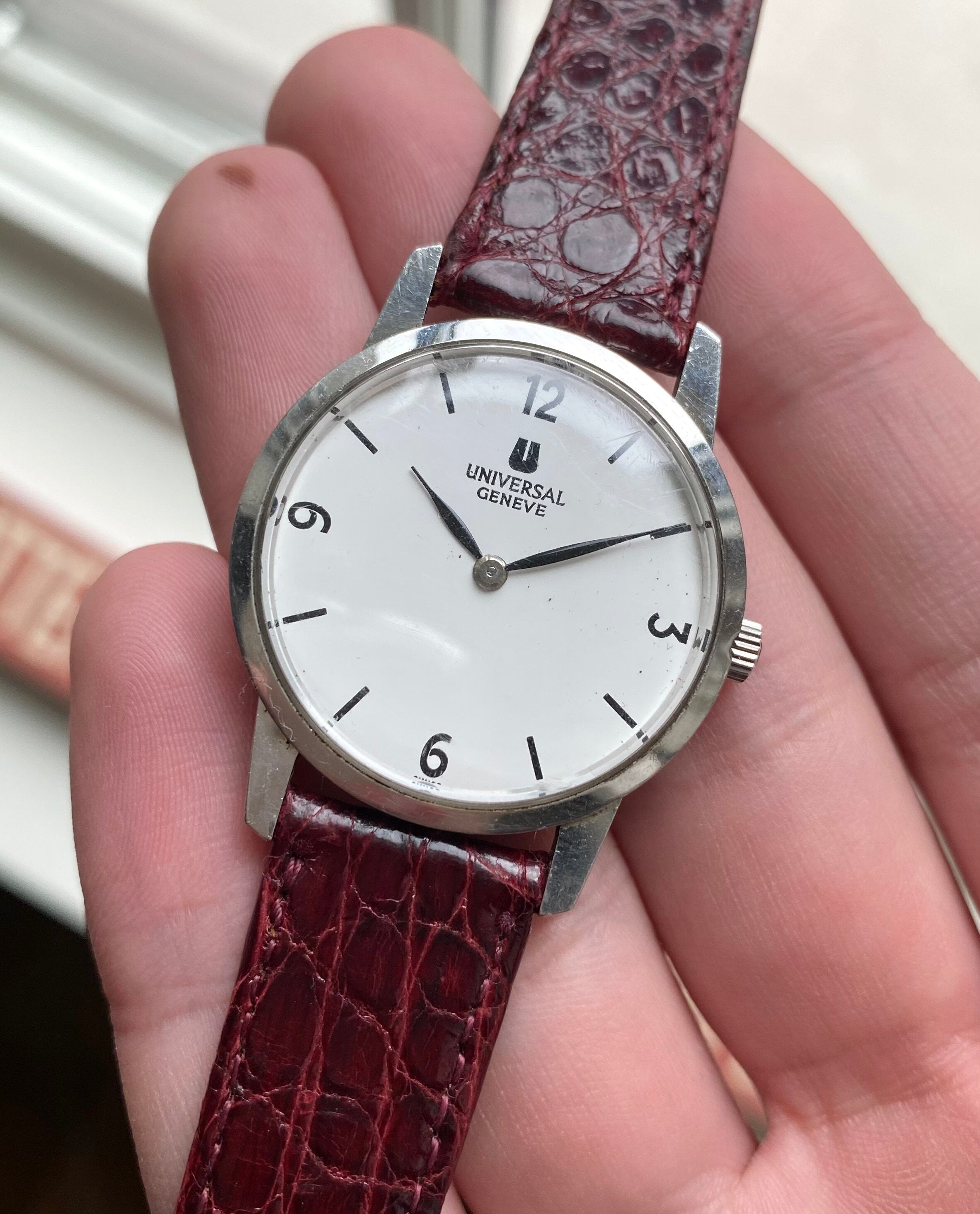 Universal Geneve — Arabic Numerals