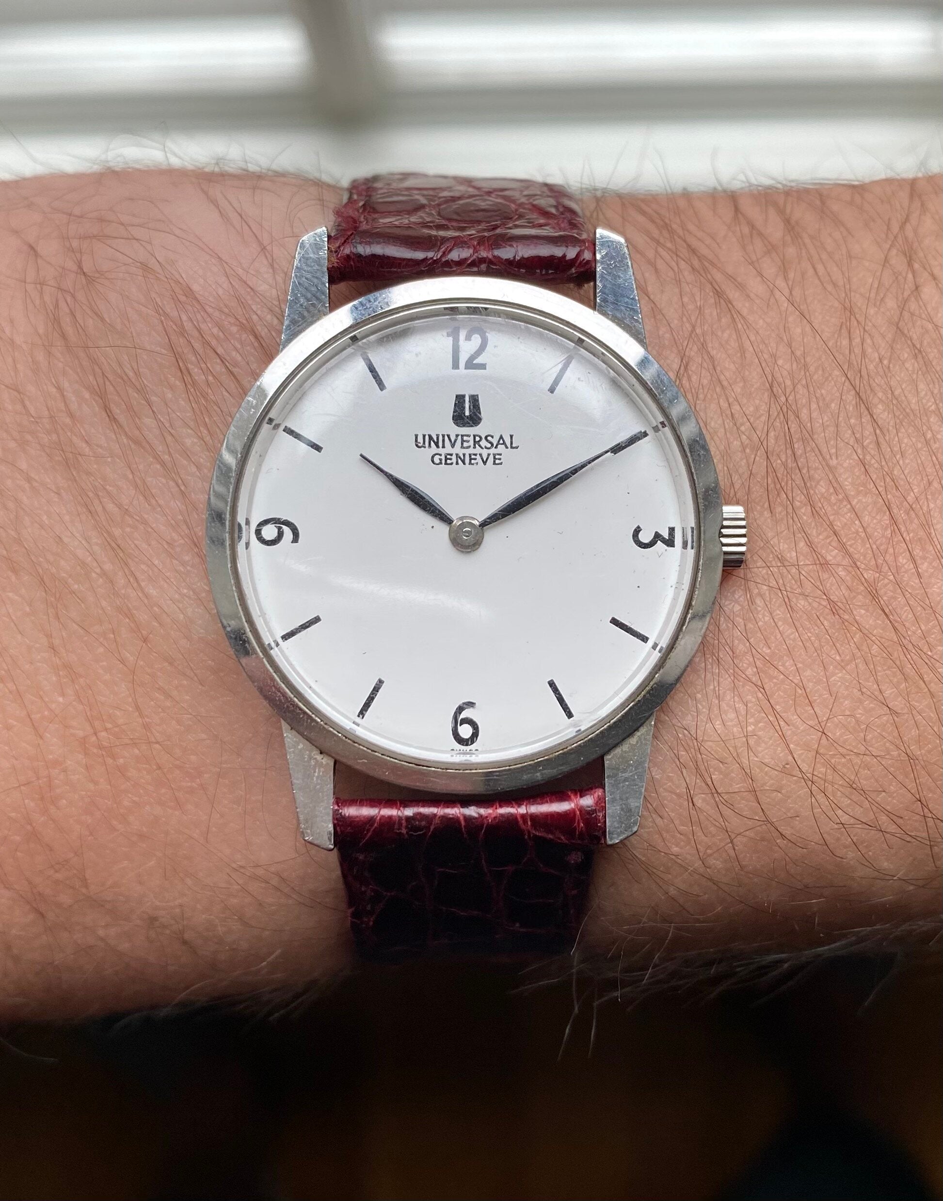 Universal Geneve — Arabic Numerals