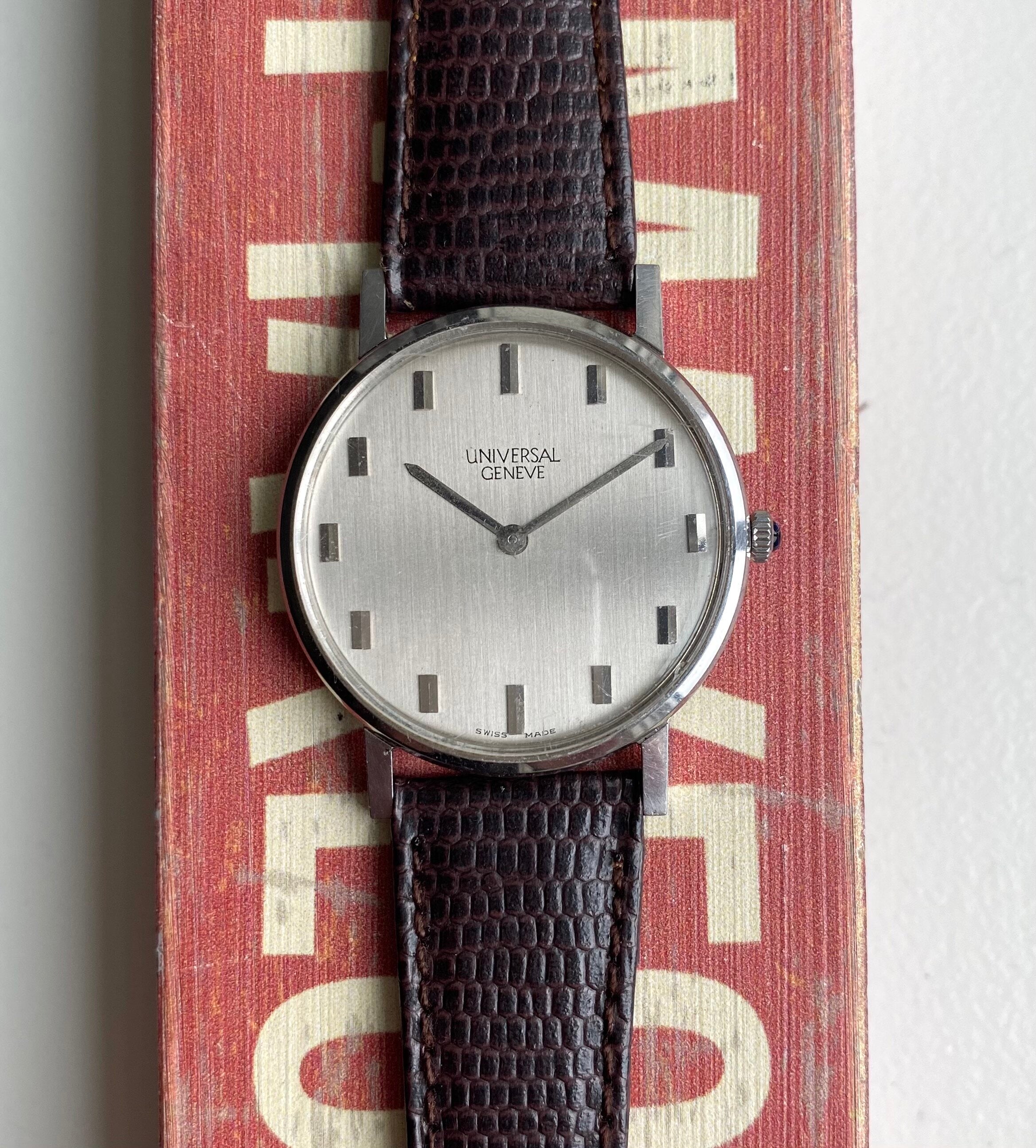 Universal Geneve — "Stick" Dial