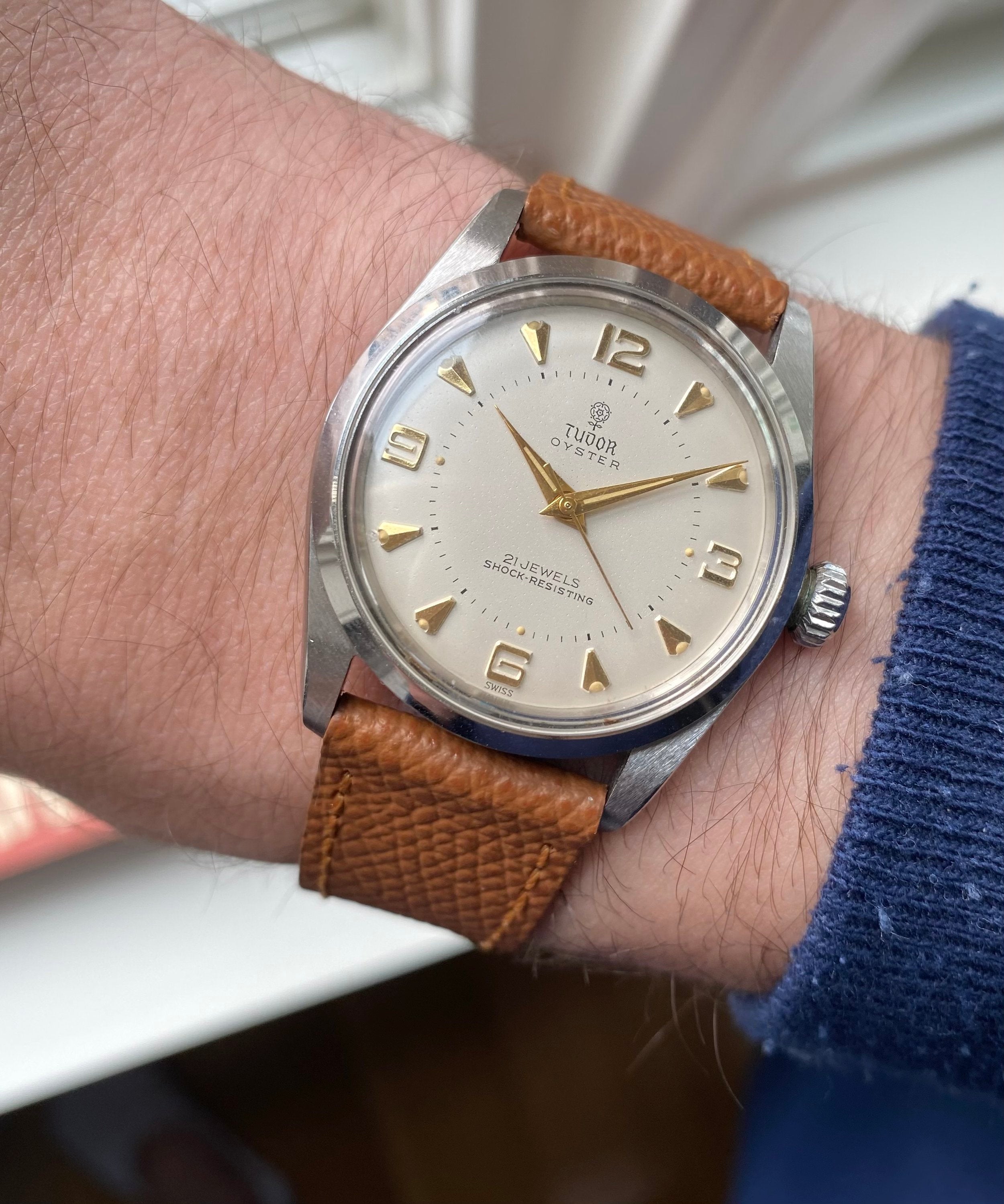 Tudor Oyster ref. 7904 — White Arabic Numeral Dial