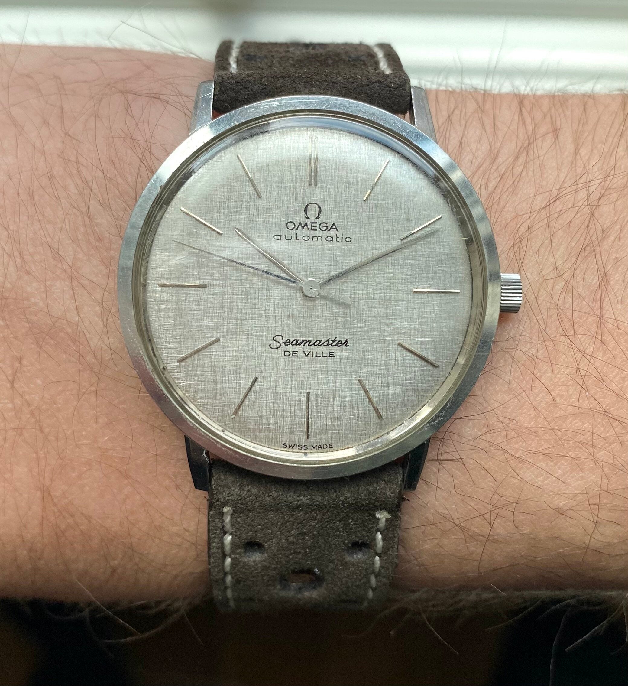 Omega Seamaster De Ville — Linen Dial