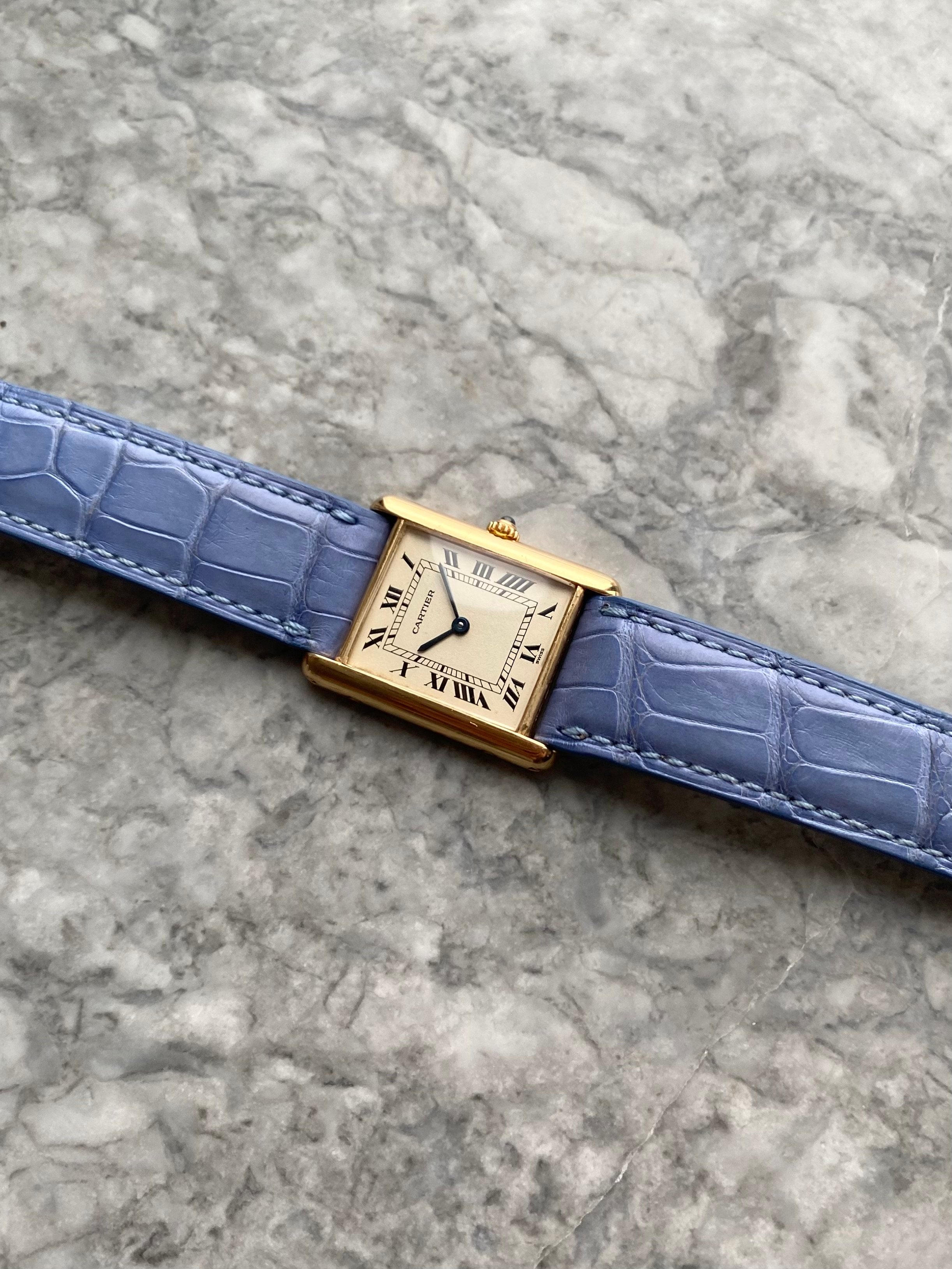 Cartier Tank Louis - 18K Yellow Gold.