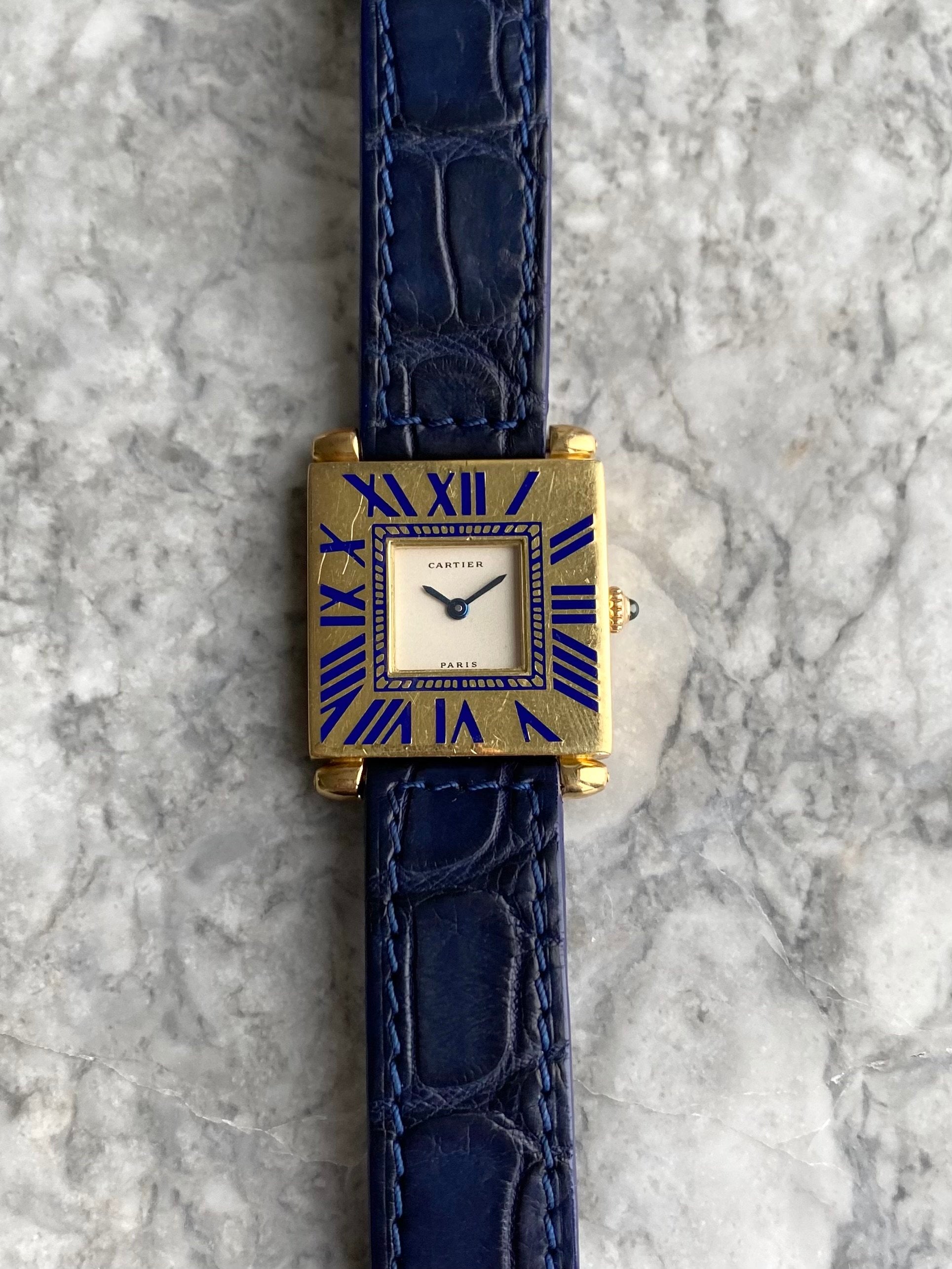 Cartier Obus - 18K Yellow Gold.