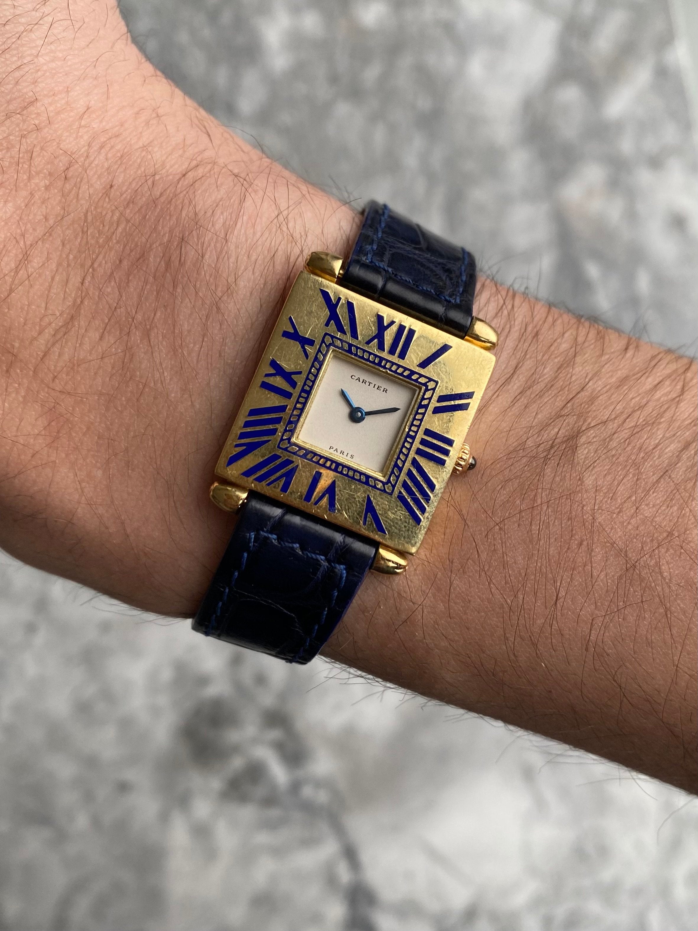 Cartier Obus - 18K Yellow Gold.