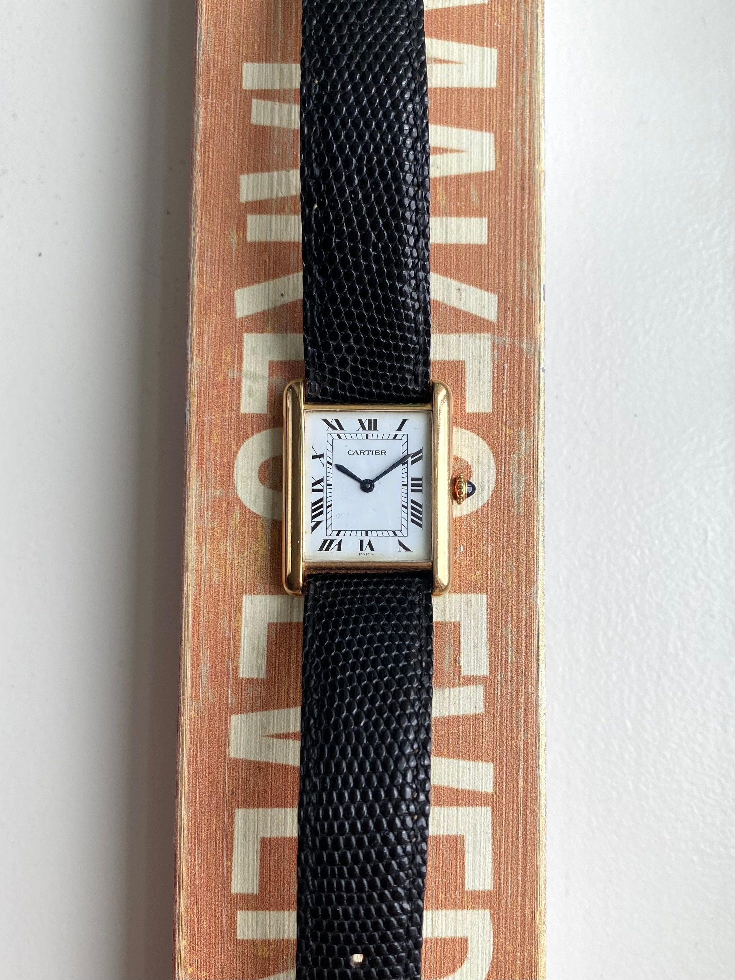 Cartier Tank Louis - 18K yellow gold.