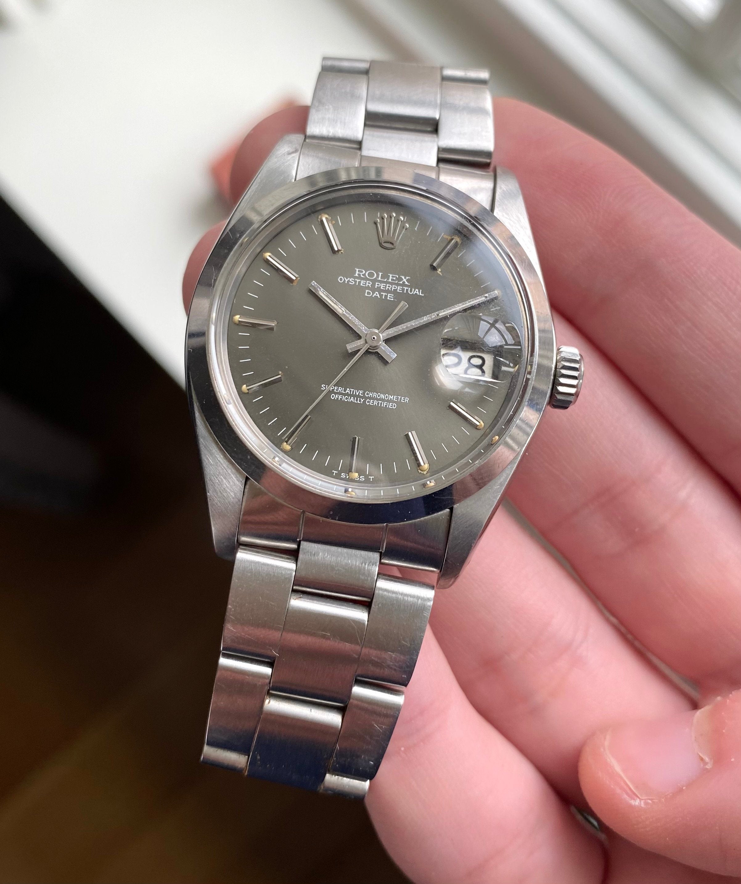 Rolex Oysterperpetual ref. 1500 — Grey Taupe Dial