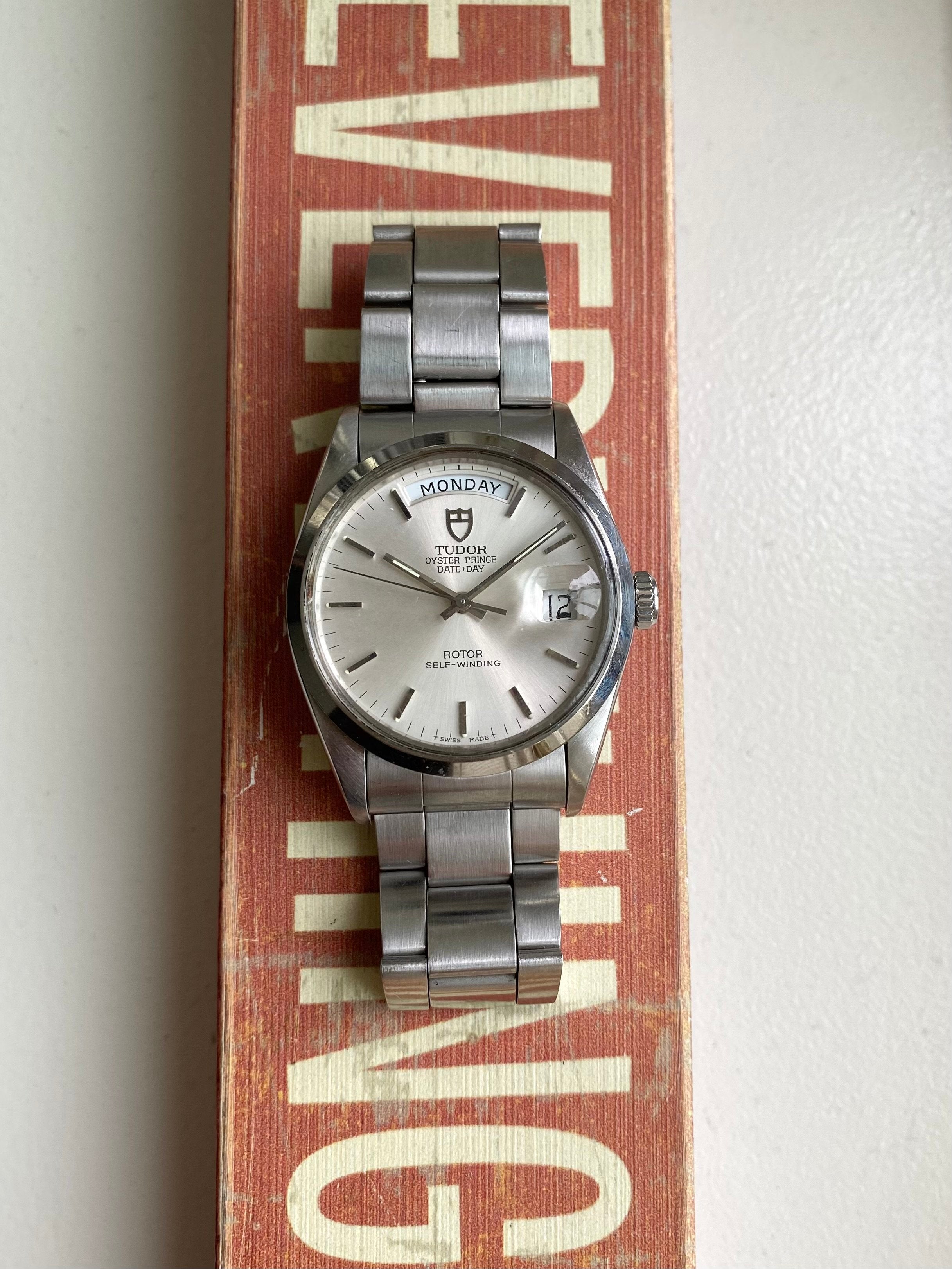 Tudor Dateday - 94500