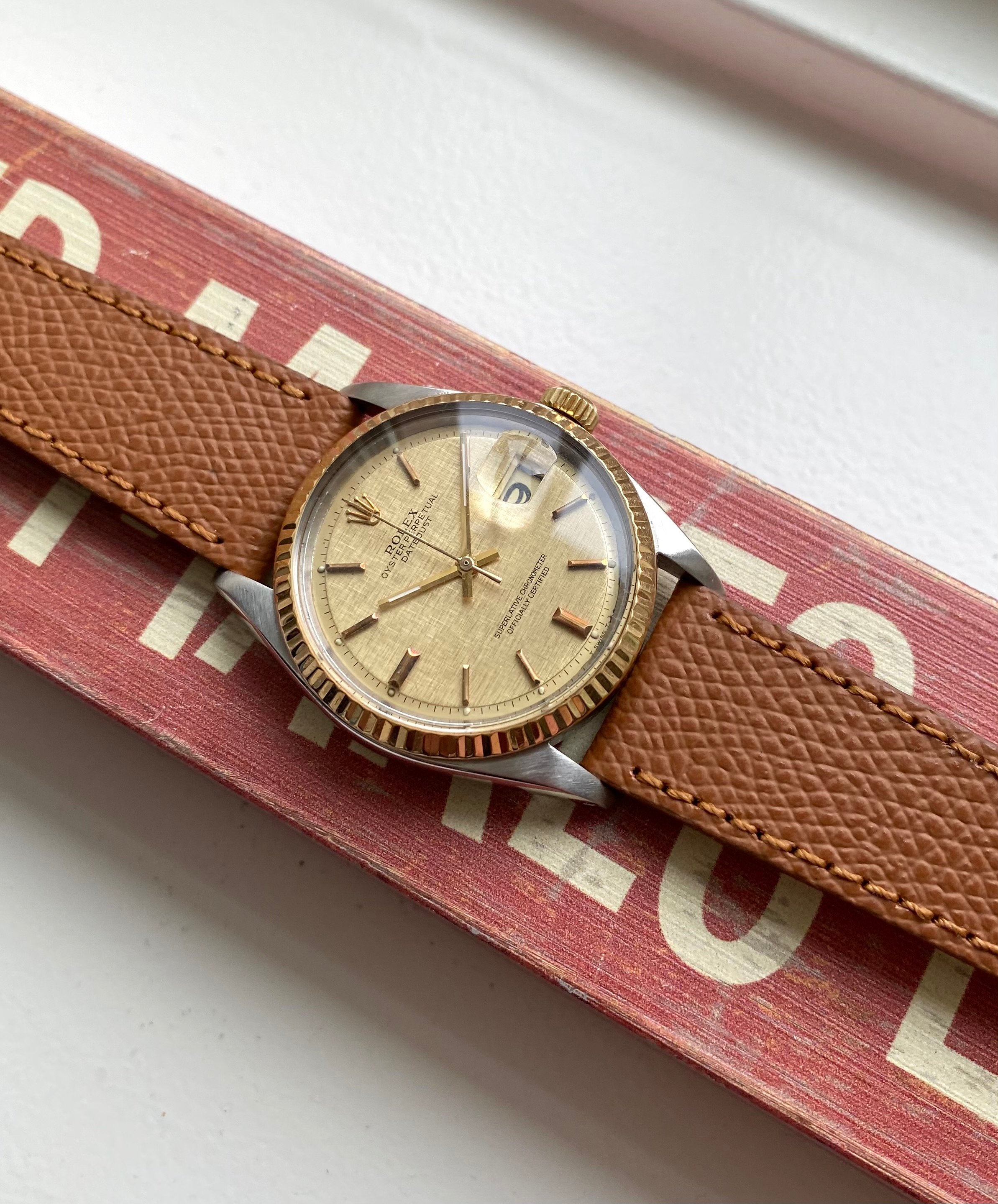 Rolex Datejust ref. 1601 — Champagne Linen Dial