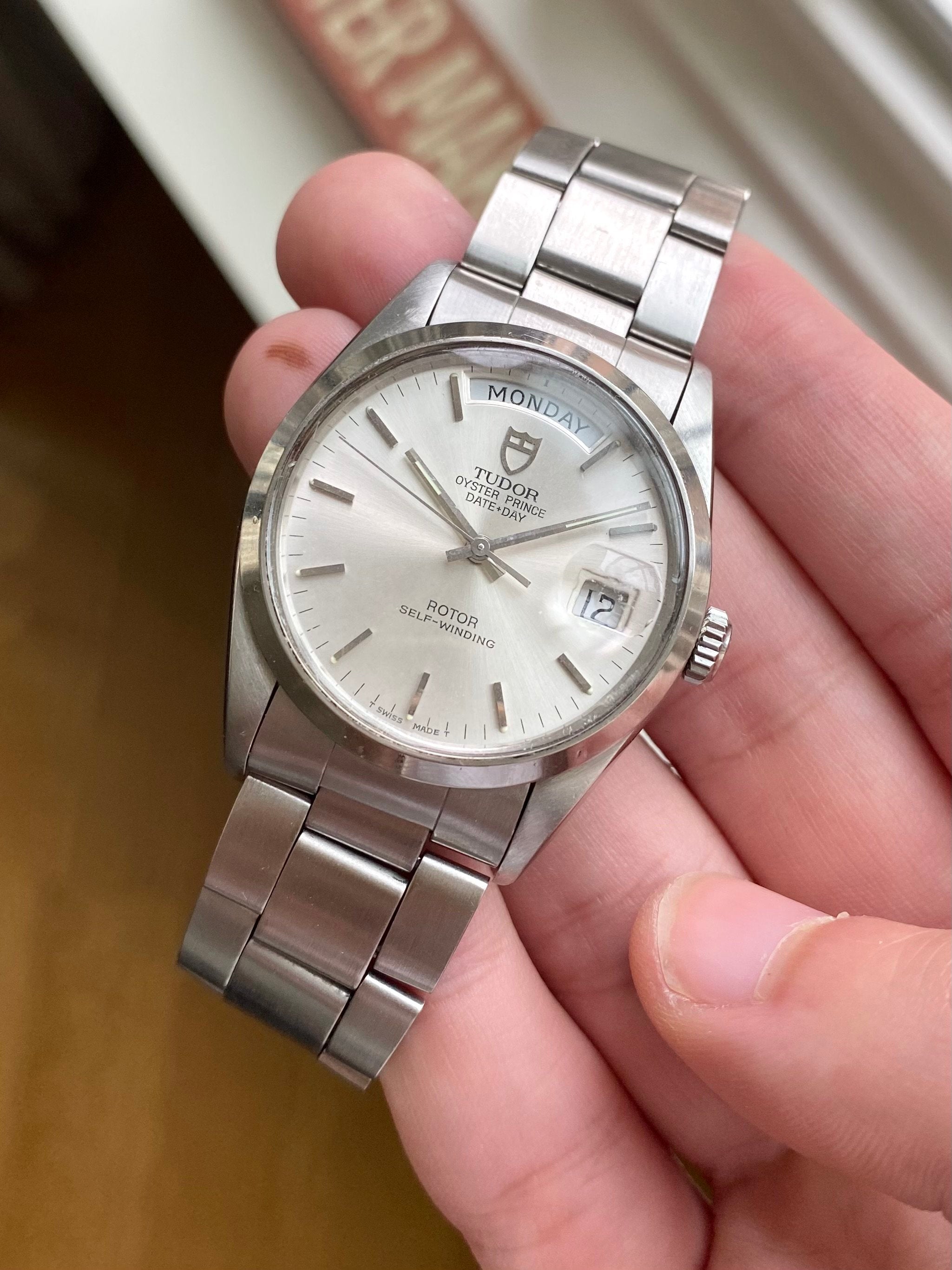 Tudor Dateday - 94500