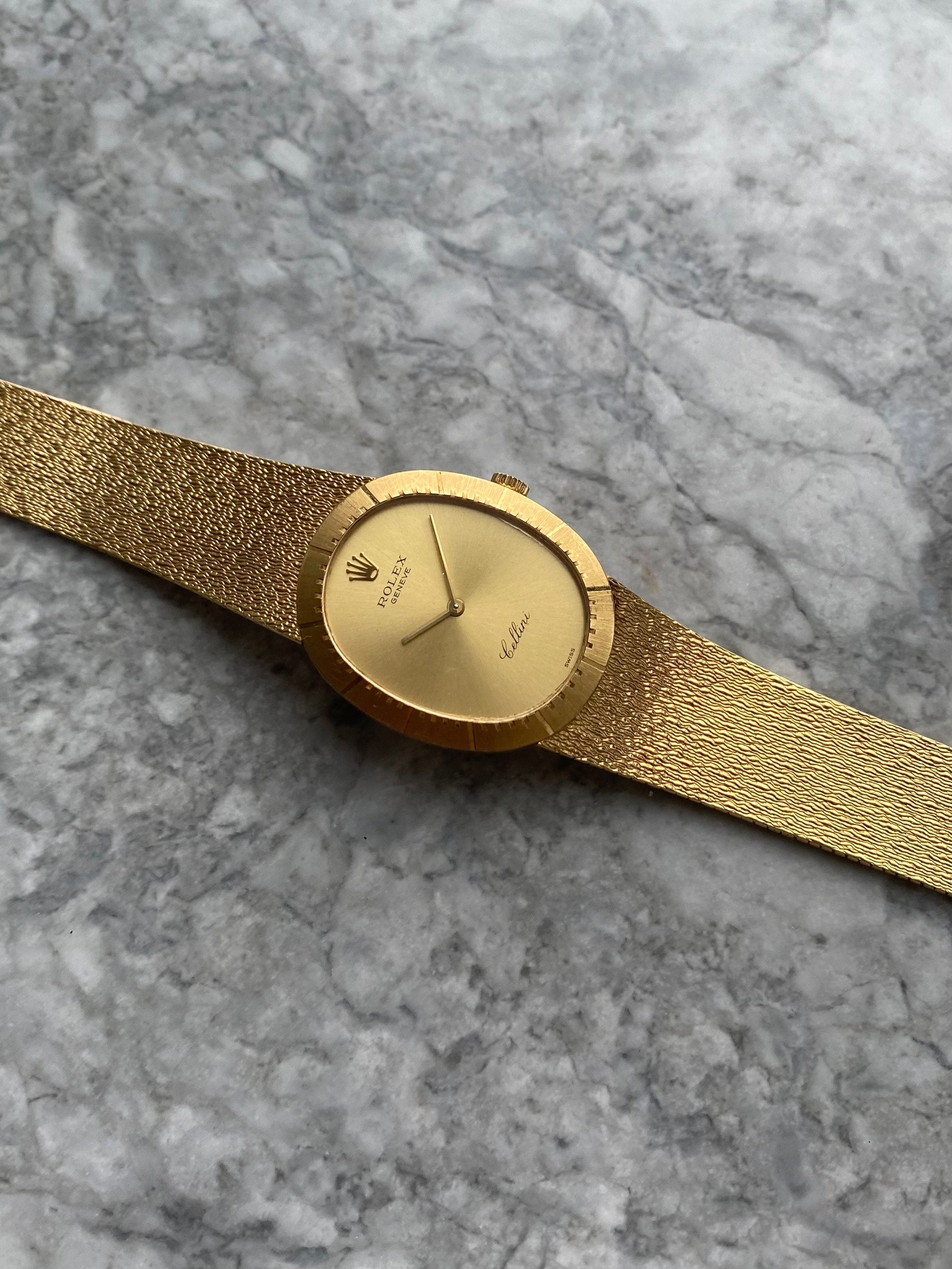 Rolex Cellini 4056 - 18K Yellow Gold.