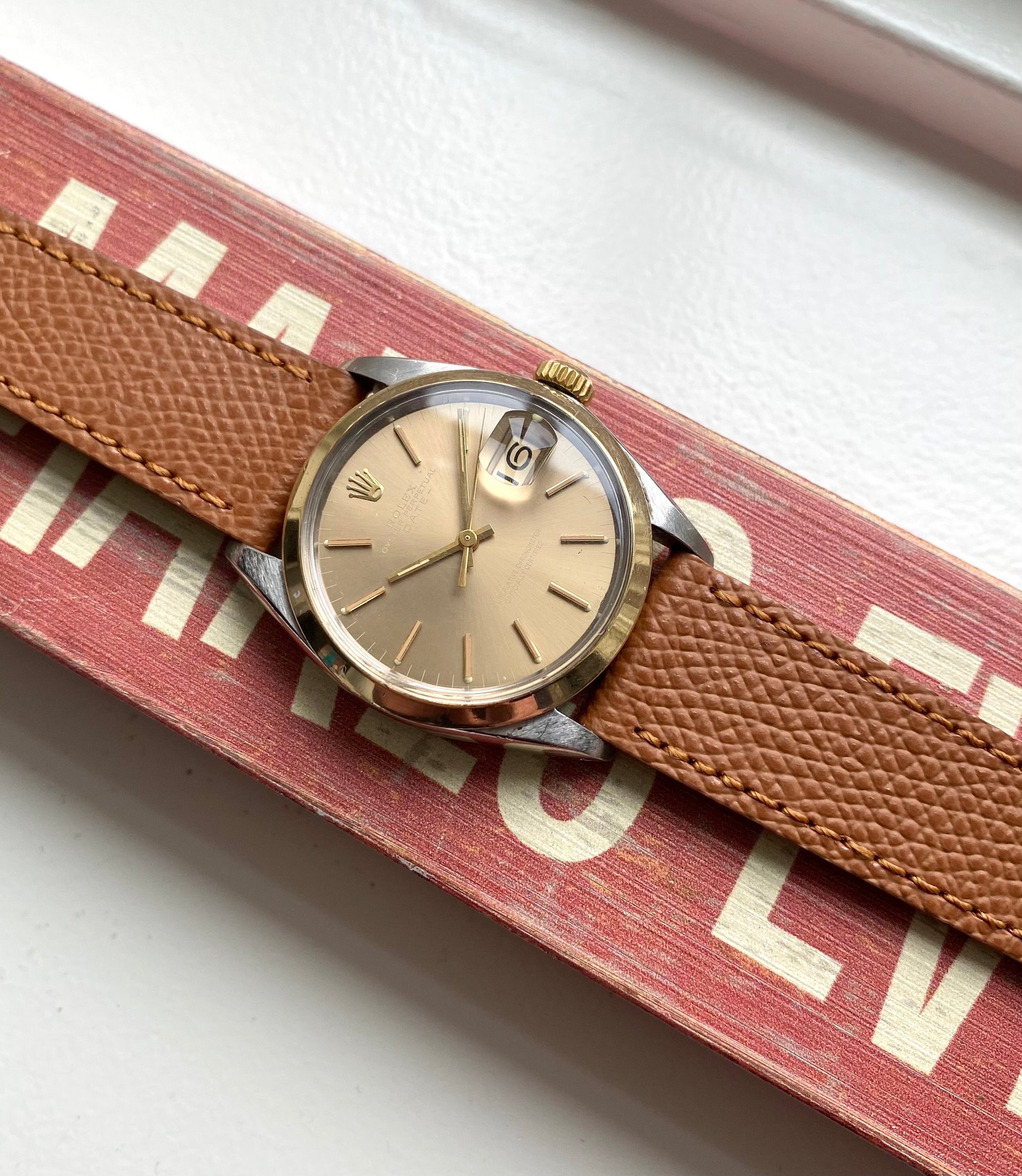 Rolex Oyster Perpetual ref. 1500 — Two-tone Cappucino Dial