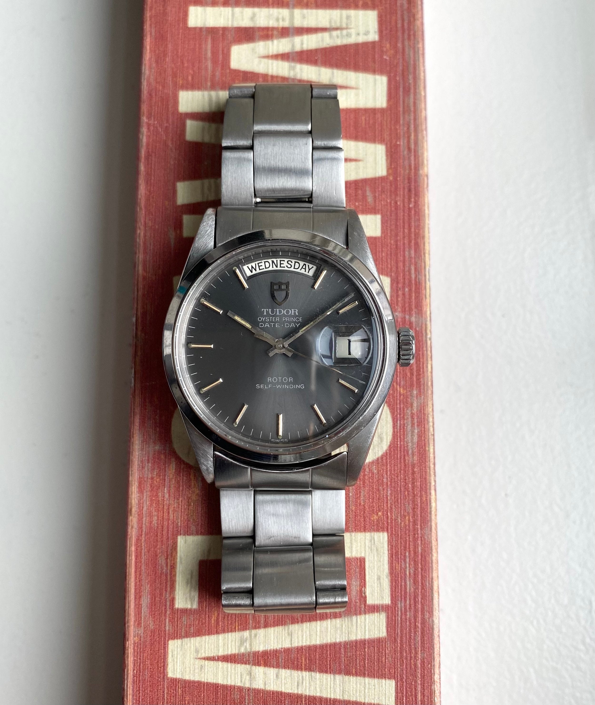 Tudor Date-day ref. 94500 — Grey Dial