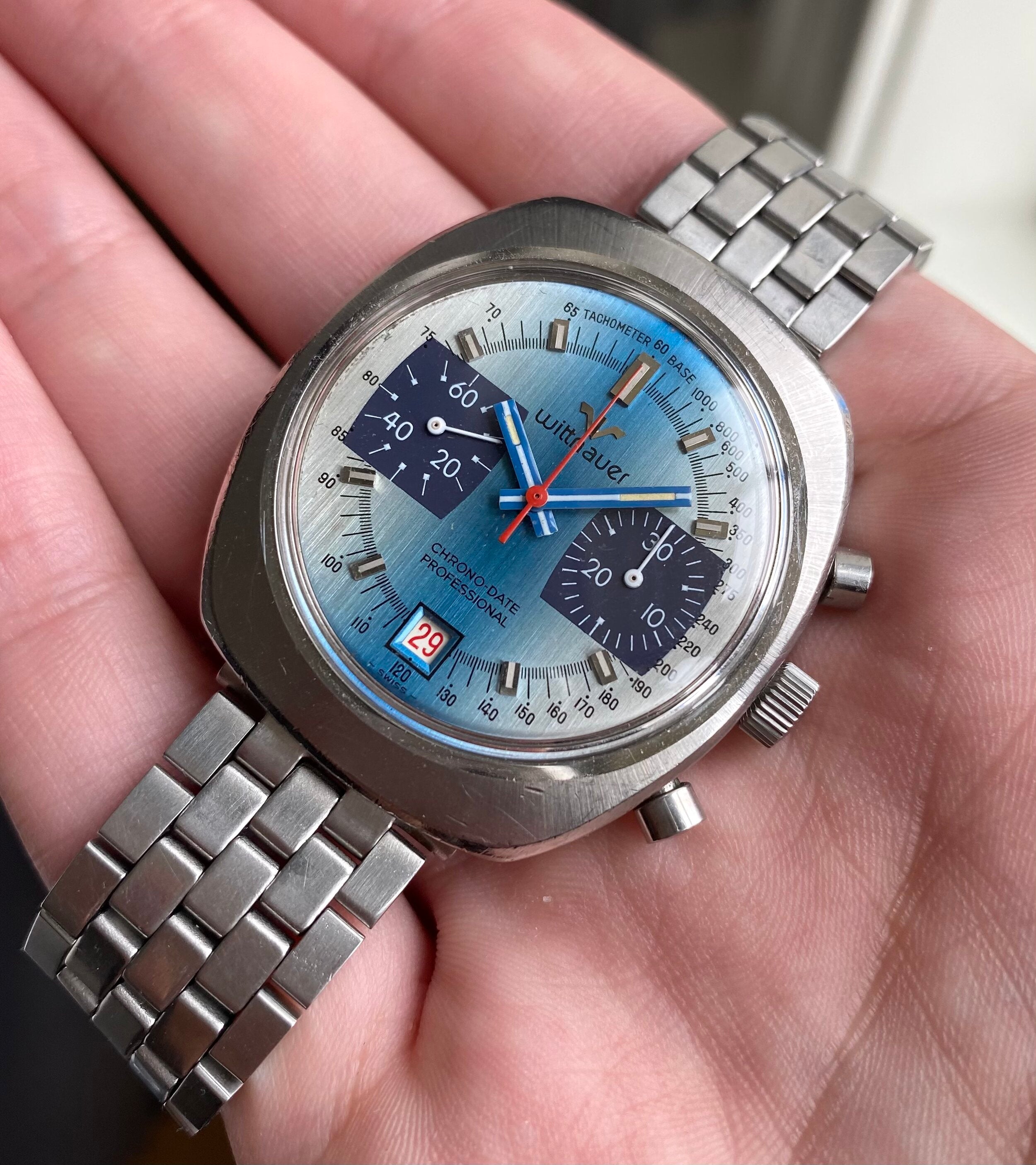 Wittnauer Chrono-Date — "Paul Newman" style