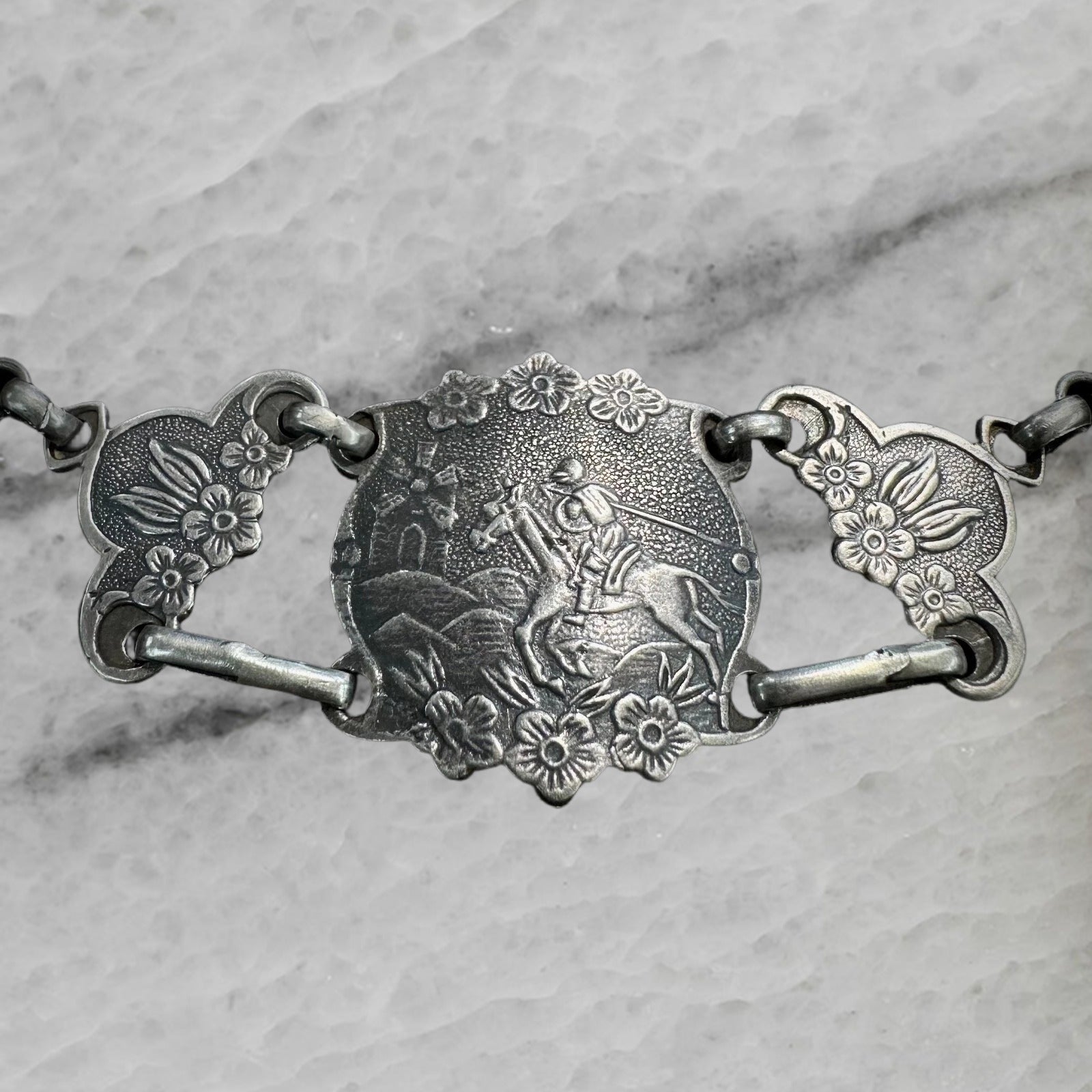 Aygul Turkey Vintage Sterling Silver Etched Panel Chain Necklace Choker
