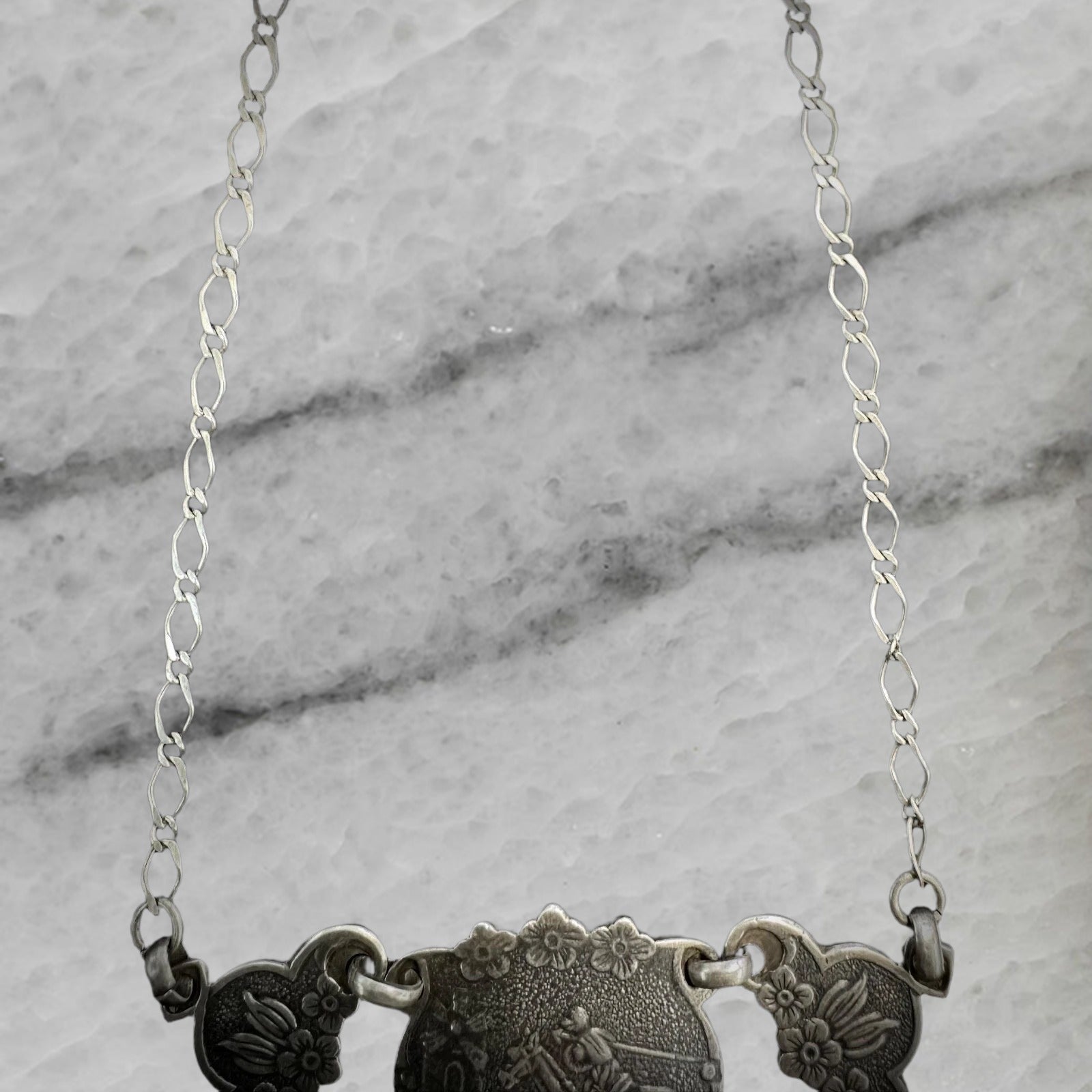 Aygul Turkey Vintage Sterling Silver Etched Panel Chain Necklace Choker