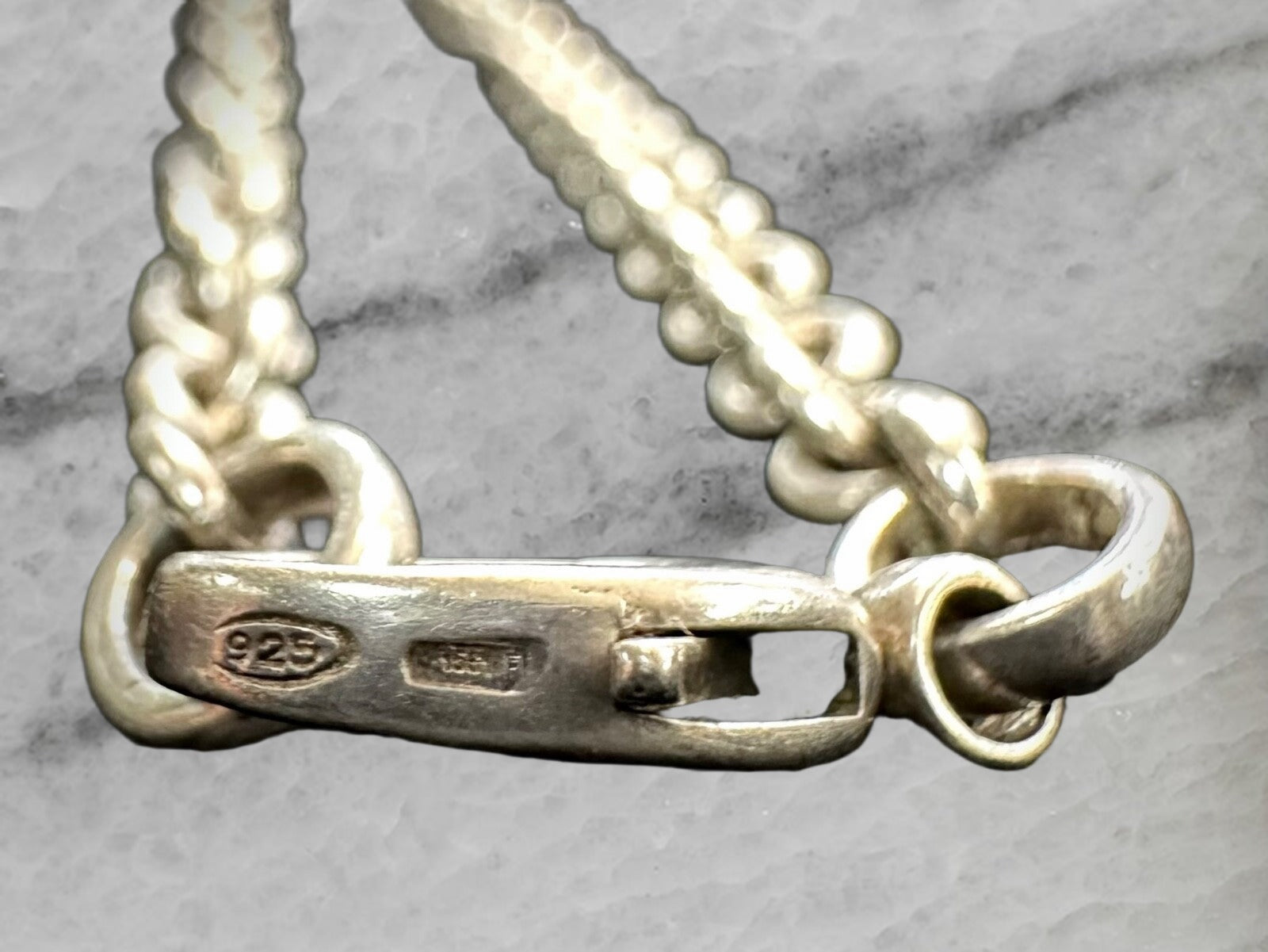 Gucci Italy Sterling Silver Interlocking G Pendant Rolo Chain Necklace 17 75