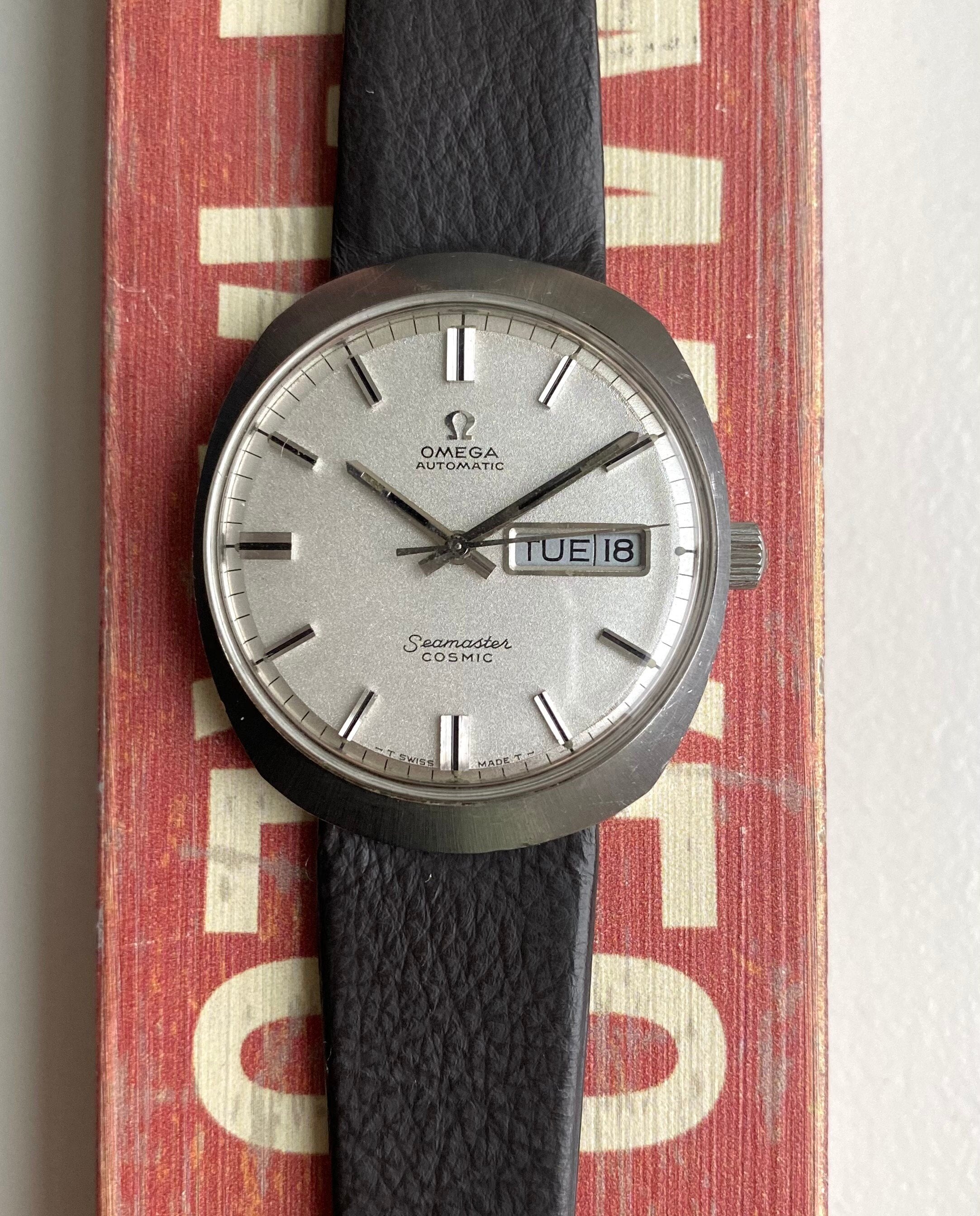 Vintage Omega Seamaster Cosmic Automatic Daydate Silver Pebble Dial Steel Watch