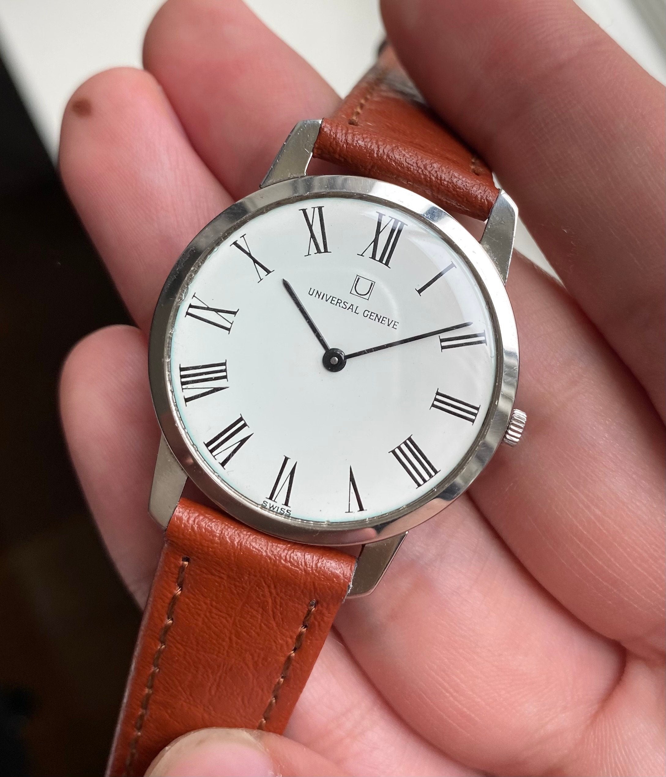 Vintage Universal Geneve Manual Wind White Roman Numeral Dial Steel Case Watch