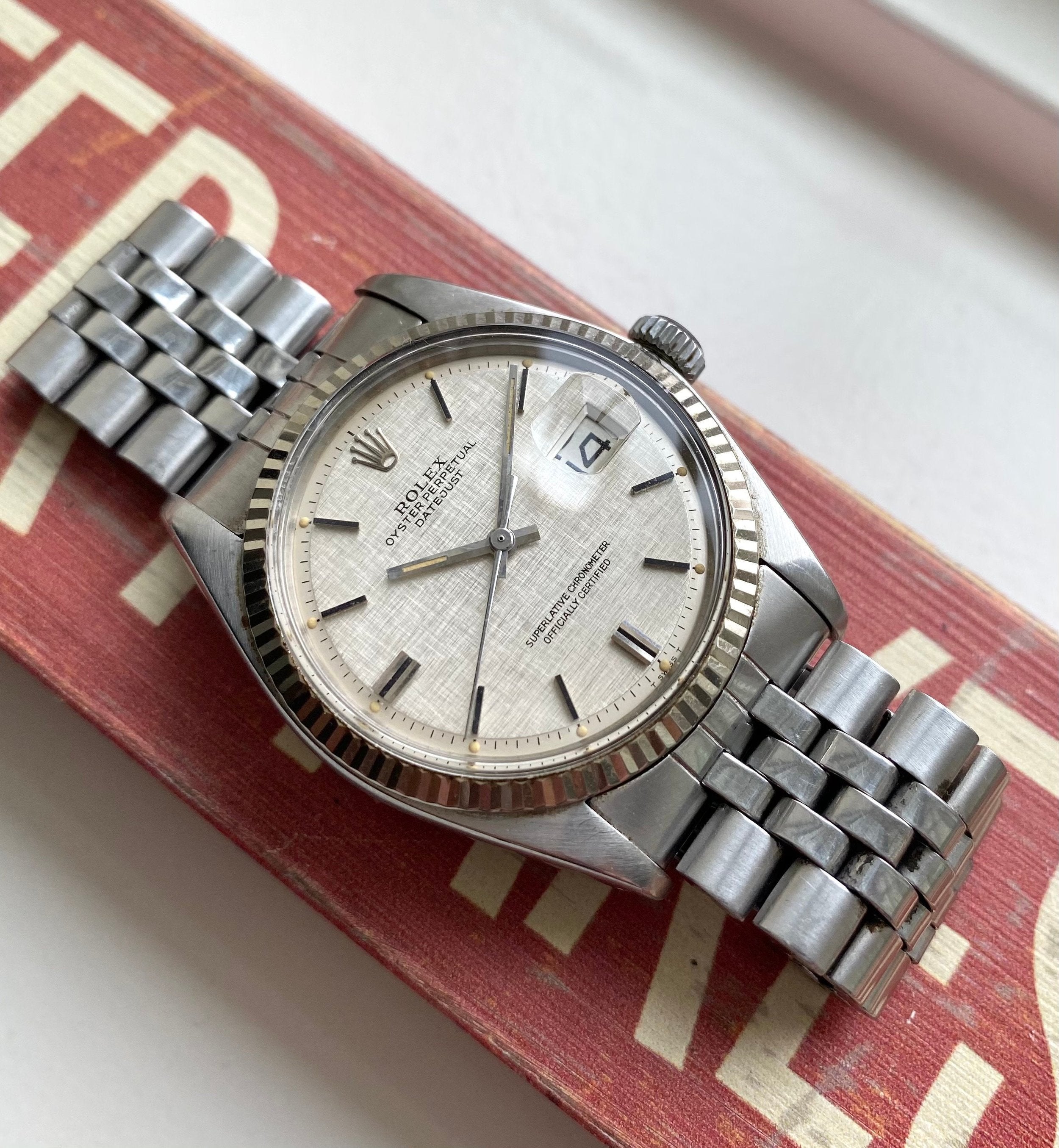 Vintage Rolex Datejust 1601 70s Automatic Silver Linen Dial Oyster Case Watch