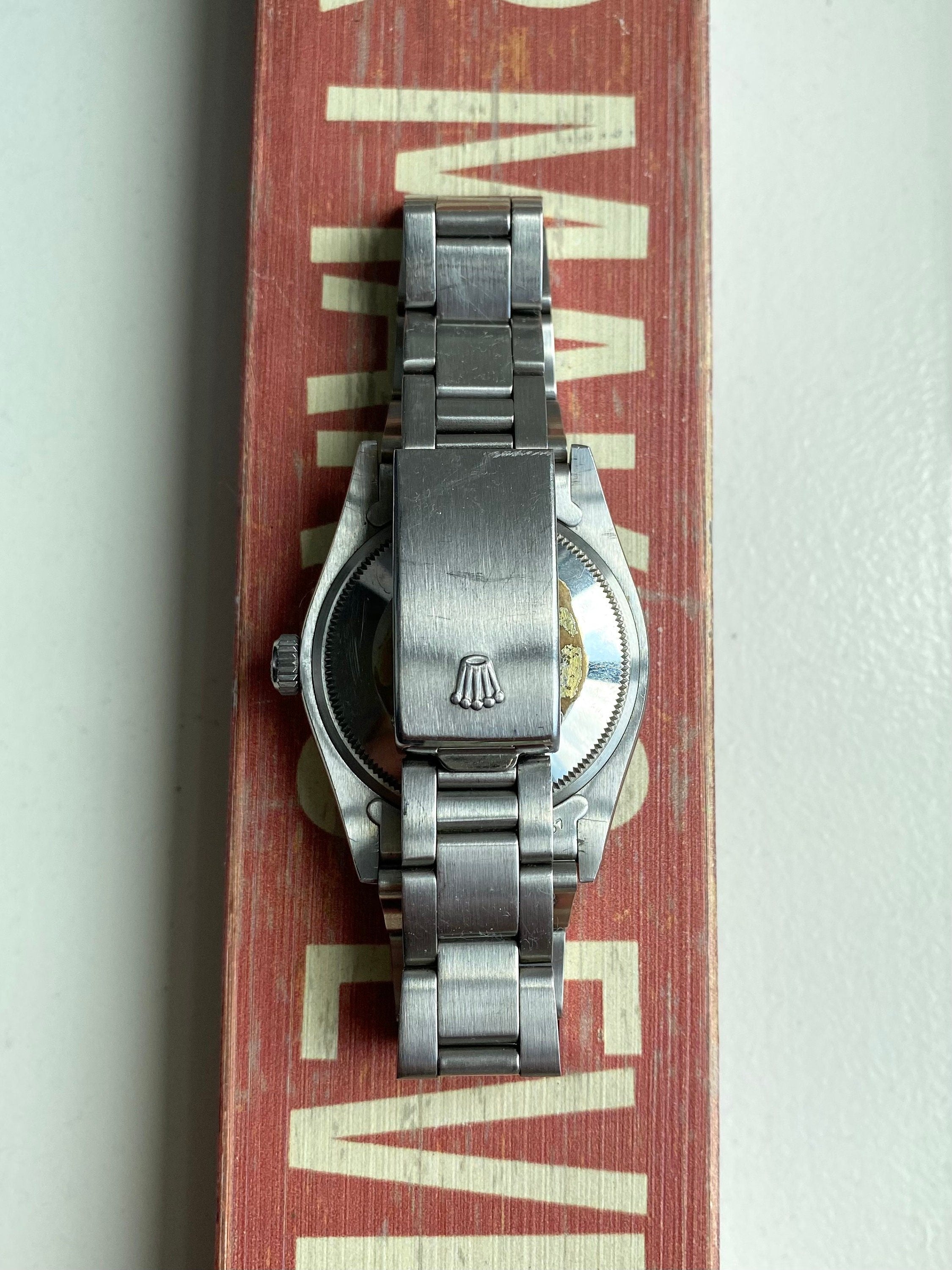 Vintage Rolex OP Date 70s Reference 1500 Silver Sunburst Dial 34mm Watch