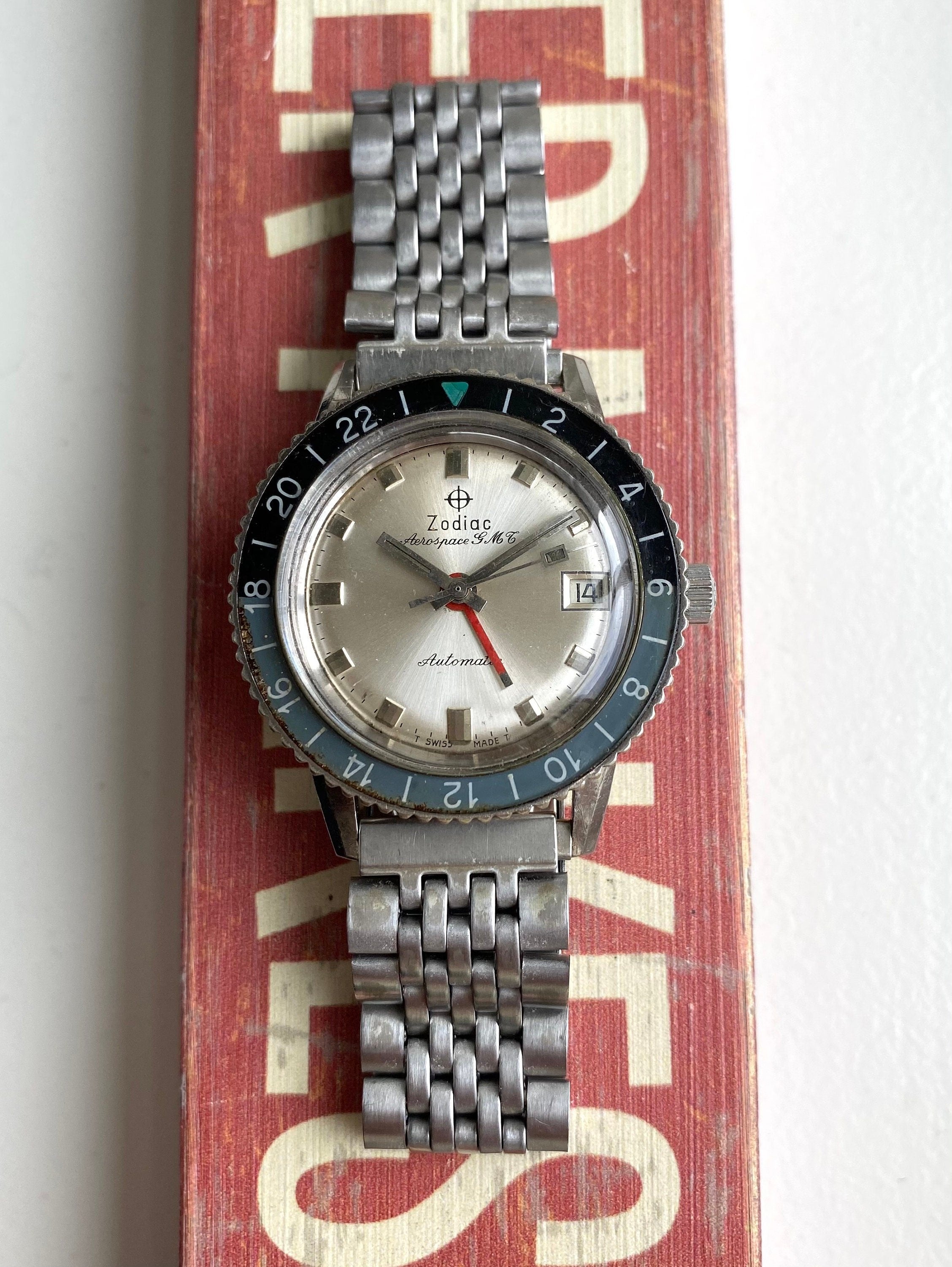 Vintage Zodiac 60s Aerospace GMT Automatic Blue Bezel Silver Dial Watch