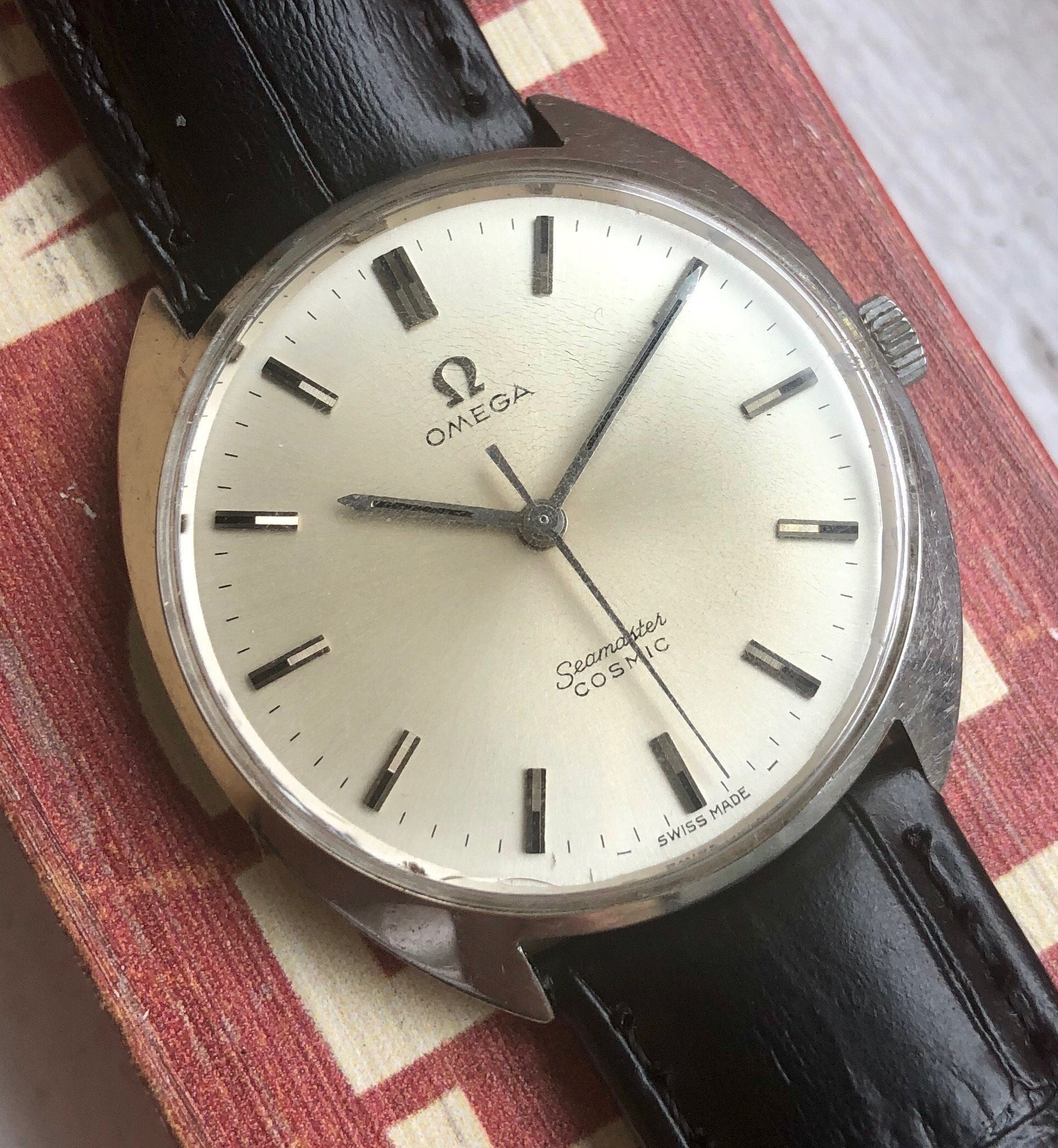 Vintage Omega Seamaster Cosmic Manual Wind Steel Silver Dial Cushion Case Watch