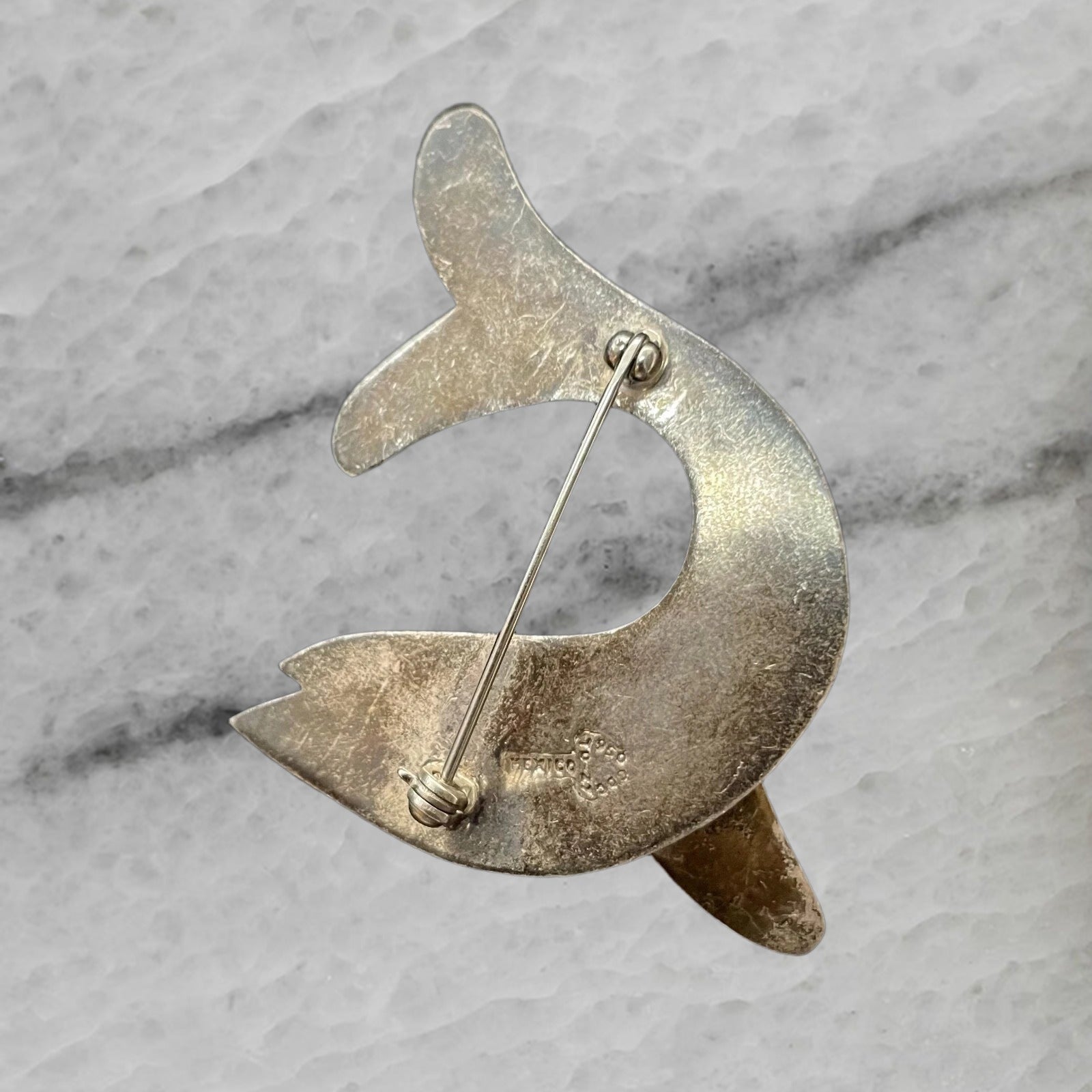 Mexico Vintage CDC TD 27 950 Silver Fish Pin Brooch with Inlaid Turquoise