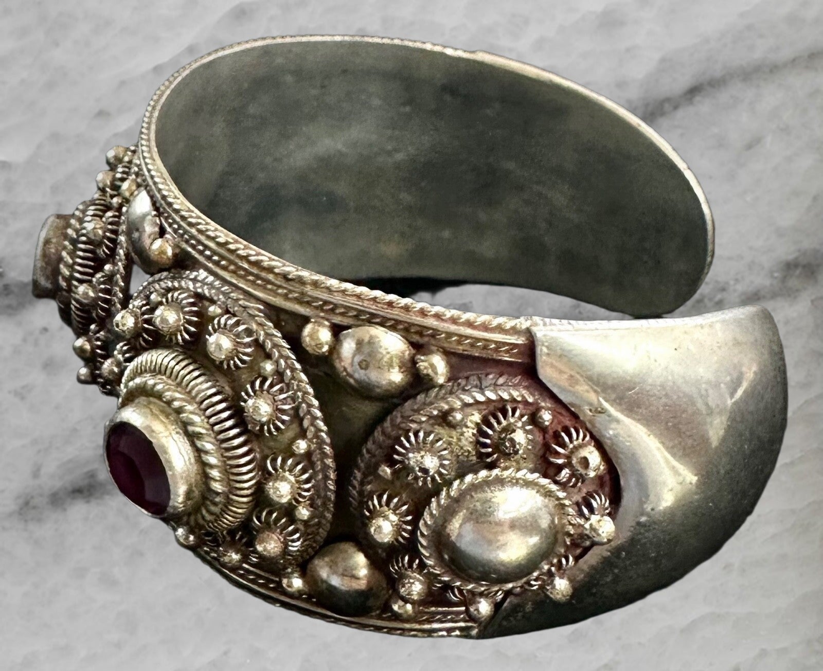 Purple Rhodolite Garnet Siam Sterling Silver Cannetille Vintage Bangle Bracelet