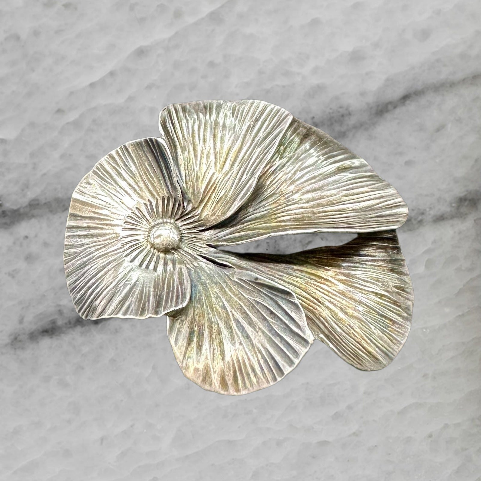 Vintage Nue Sterling Silver Floral Leaf Brooch Pin
