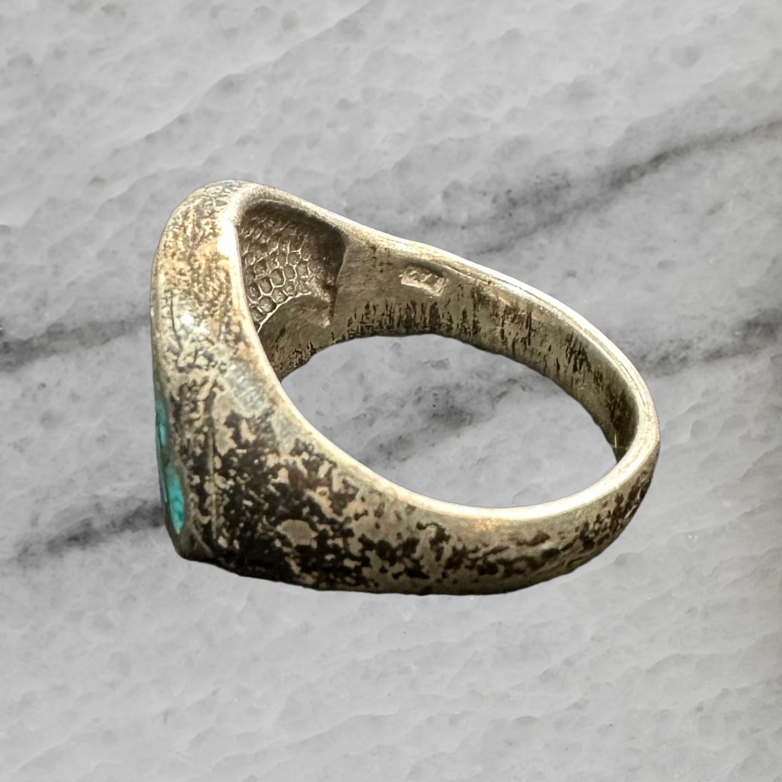 Vintage Sterling Silver Navajo Bald Eagle Crushed Turquoise Inlay Ring Size 10