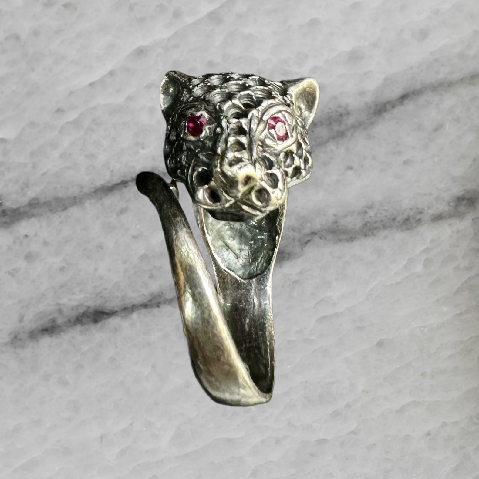 Vintage Sterling Silver Panther Leopard Jaguar Ring w Red Stone Eyes Size 6.5