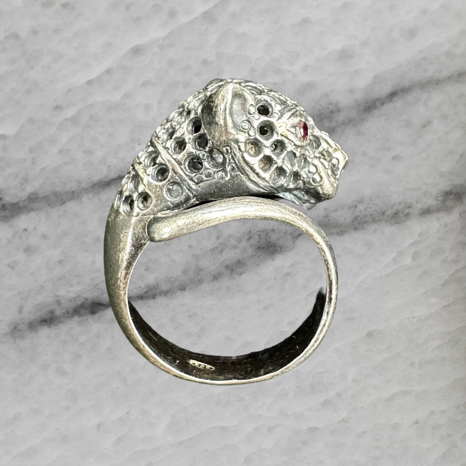 Vintage Sterling Silver Panther Leopard Jaguar Ring w Red Stone Eyes Size 6.5