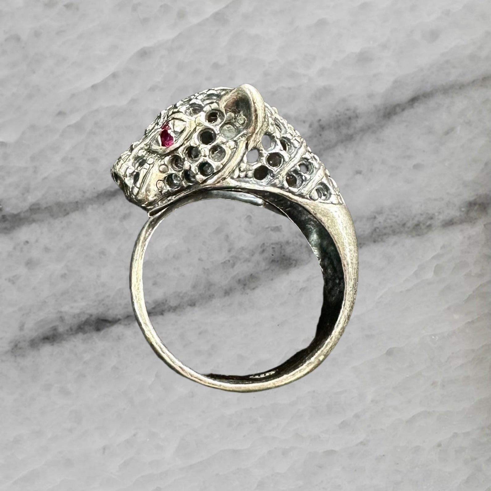 Vintage Sterling Silver Panther Leopard Jaguar Ring w Red Stone Eyes Size 6.5