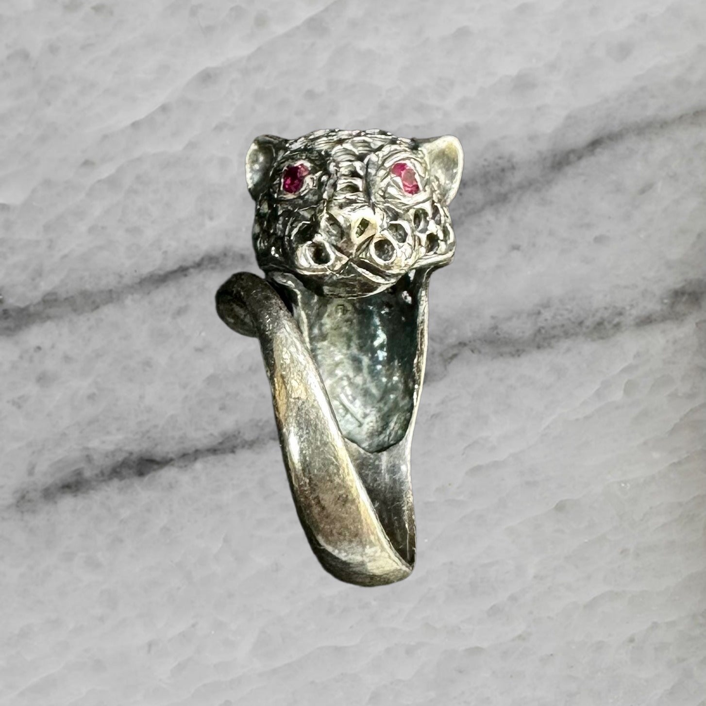 Vintage Sterling Silver Panther Leopard Jaguar Ring w Red Stone Eyes Size 6.5